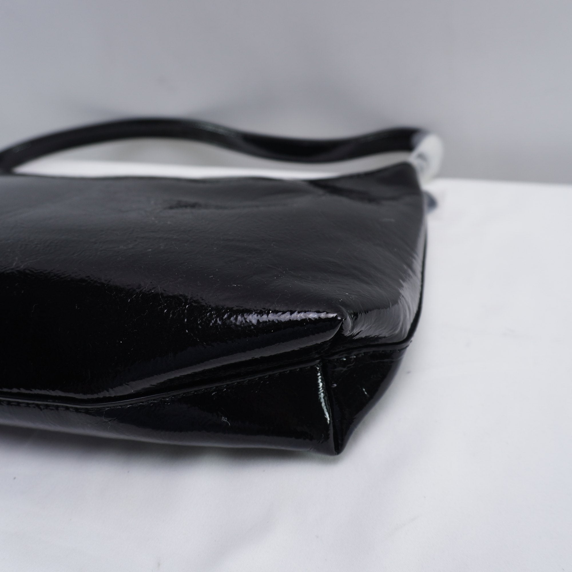 Bolso Baguette Guess para Mujer Usado - Negro