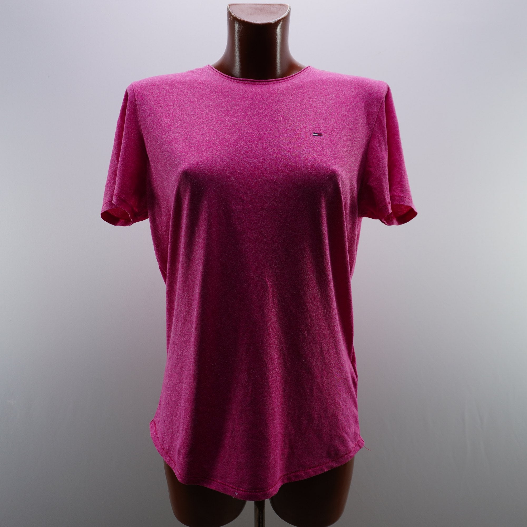 Camiseta de Manga Corta Tommy Hilfiger para Mujer - Rosa, M, Usada en Muy Buen Estado