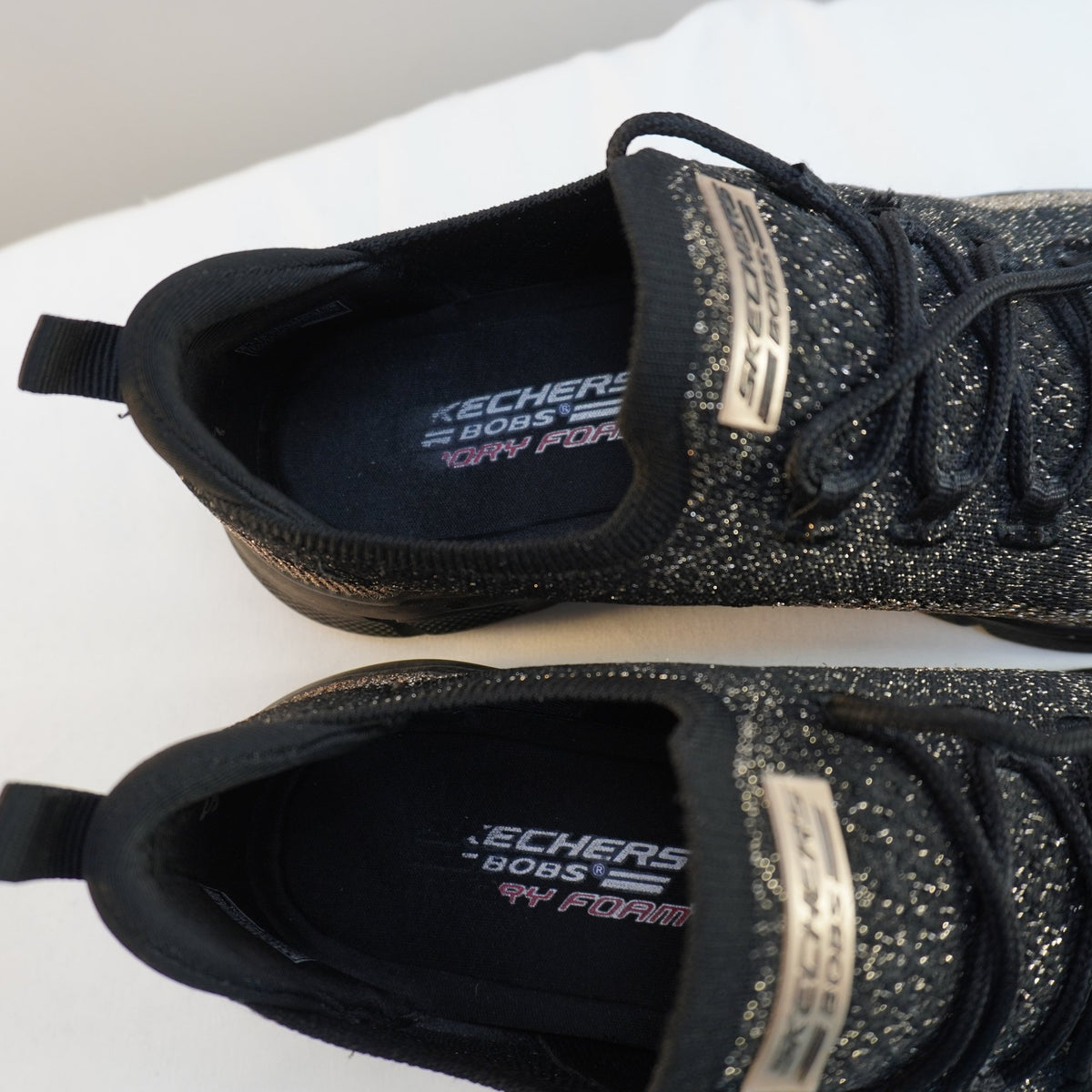 Zapatillas Skechers para Mujer Usadas - Negro, 38.5