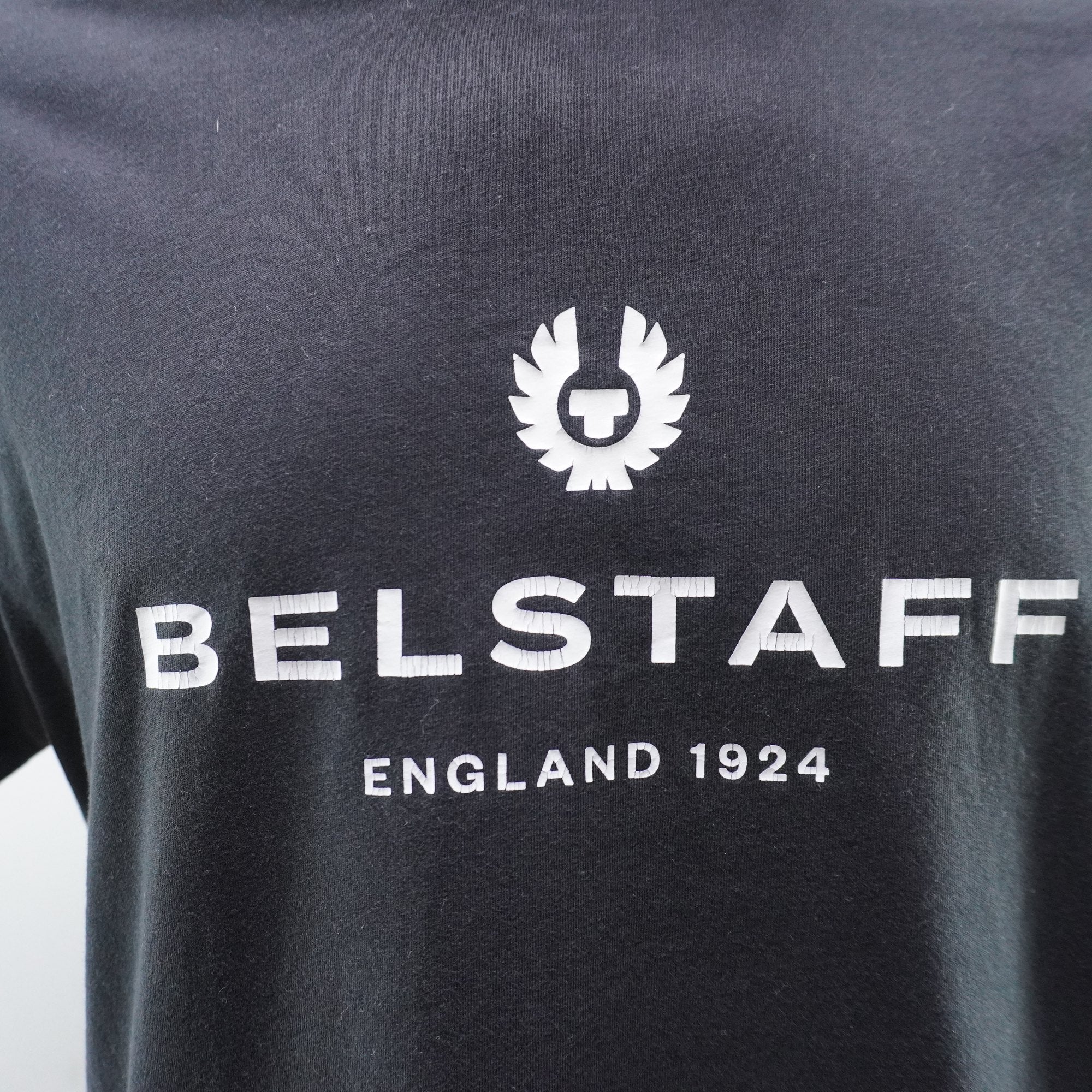 Camiseta de Manga Corta Belstaff para Hombre - Negra, L (Usada, Muy Buena Condición)