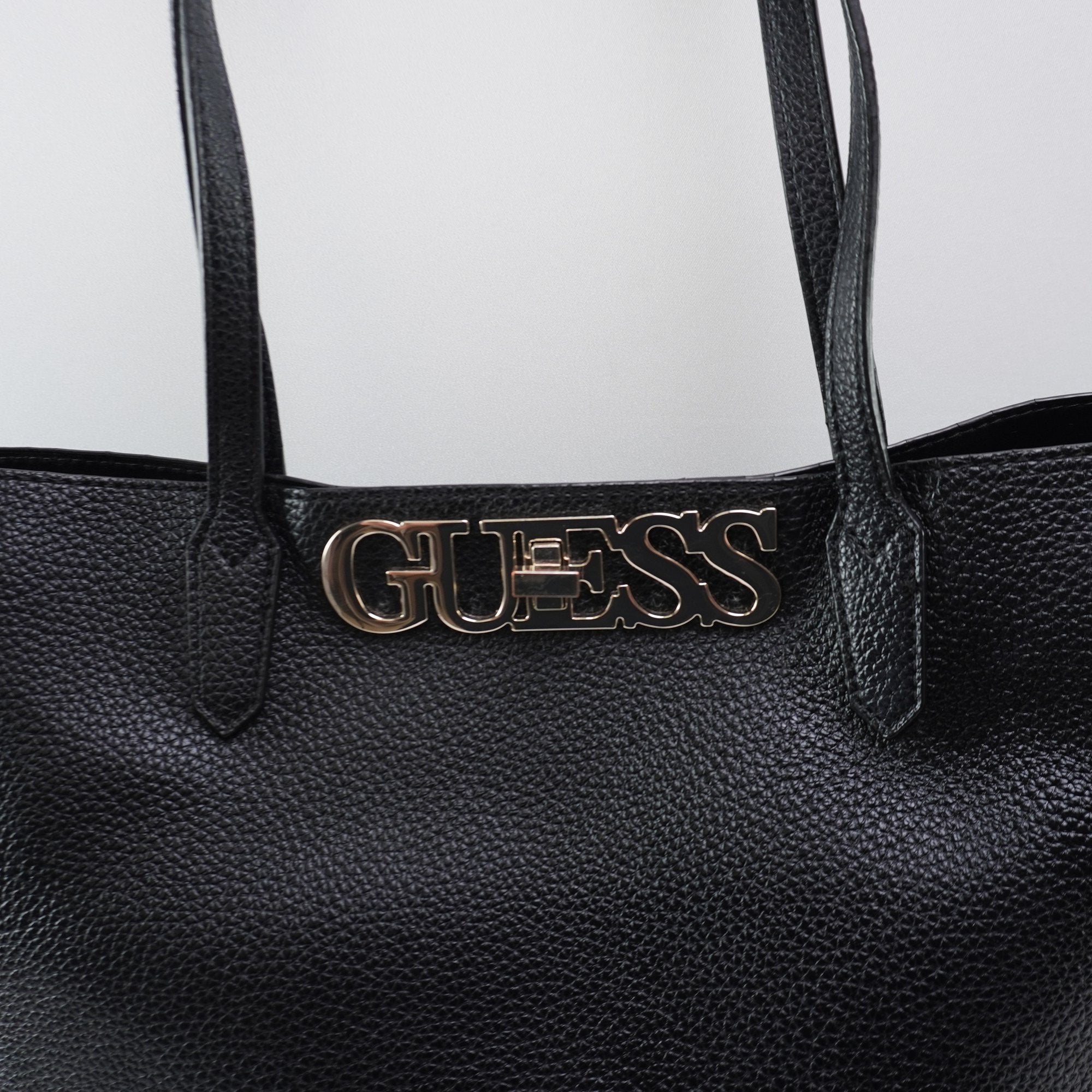 Bolso Baguette Guess para Mujer Usado - Negro