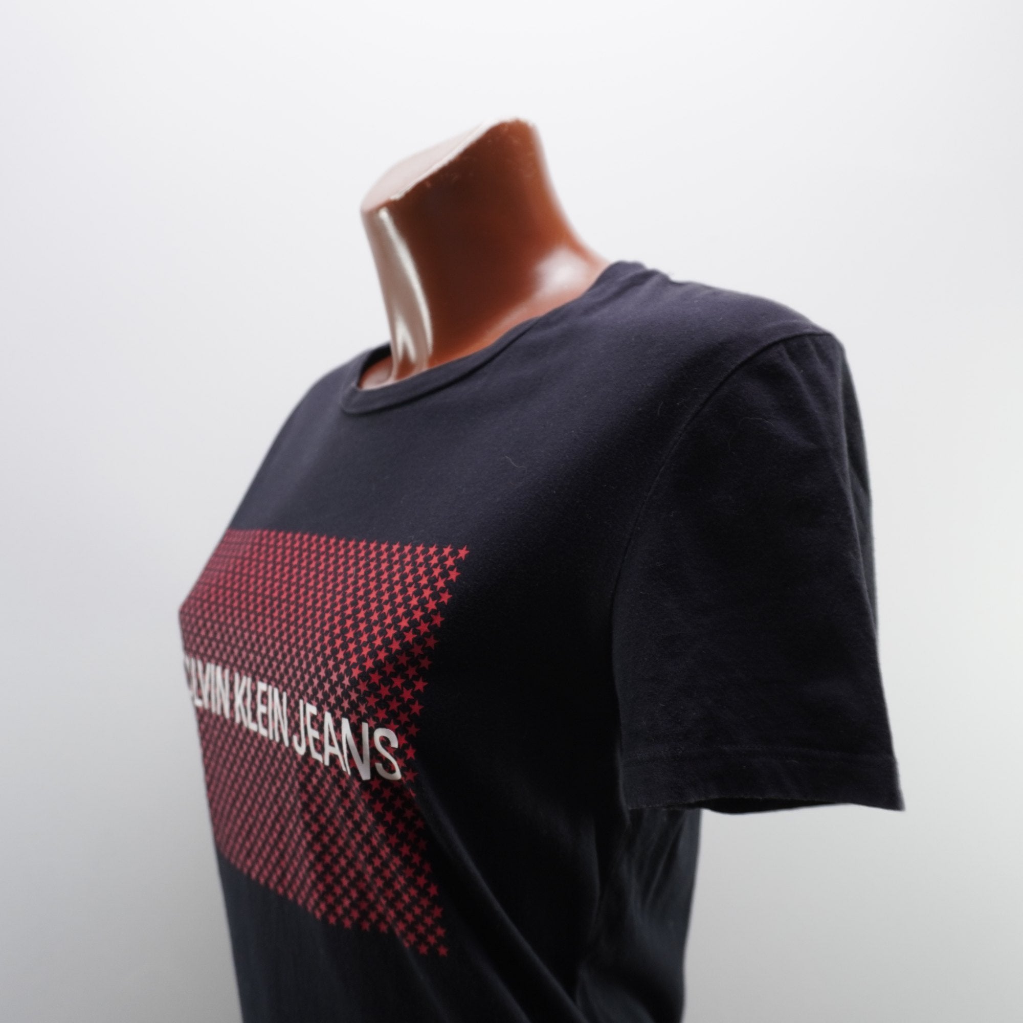 Camiseta de Manga Corta Calvin Klein para Mujer Usada - Negro, L