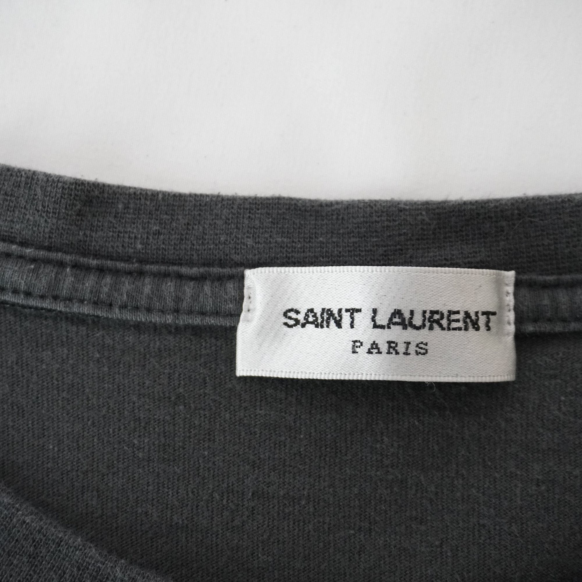 Camiseta de Manga Corta Yves Saint Laurent para Mujer - Gris, M, Usada en Muy Buen Estado