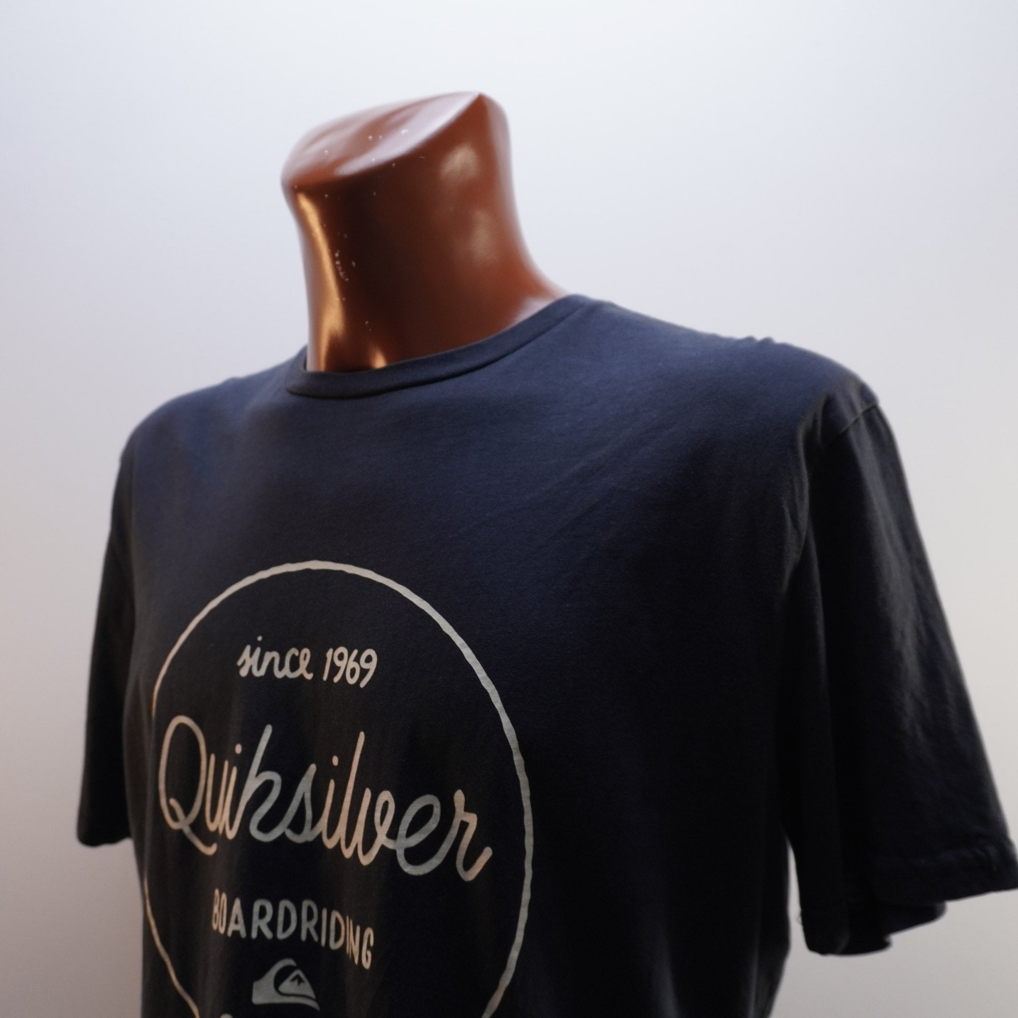Camiseta Quiksilver para Hombre Usada - Negra, XL
