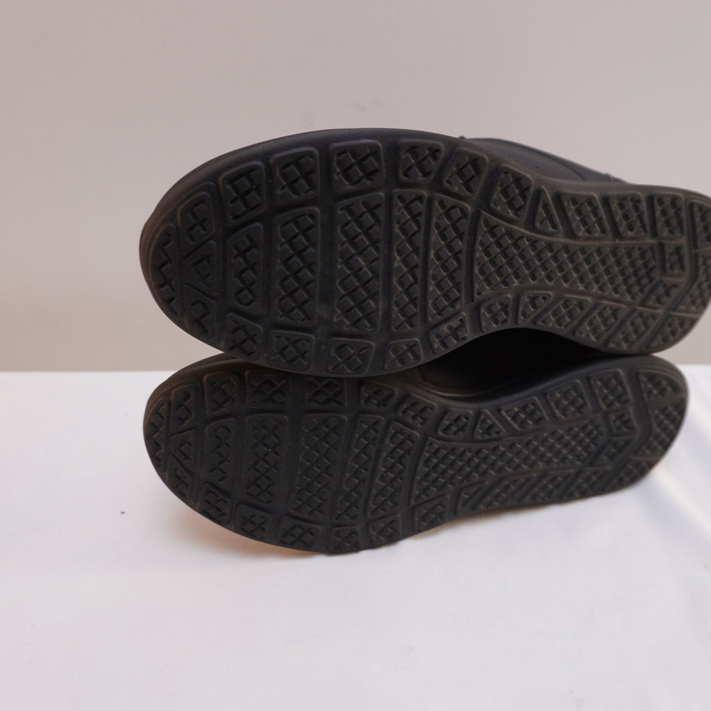 Zapatillas Skechers para Mujer Usadas - Negro, 38