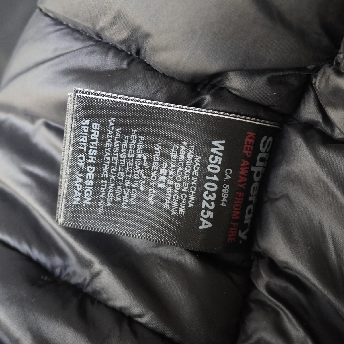 Parka Superdry para Mujer Usada - Negra, XL