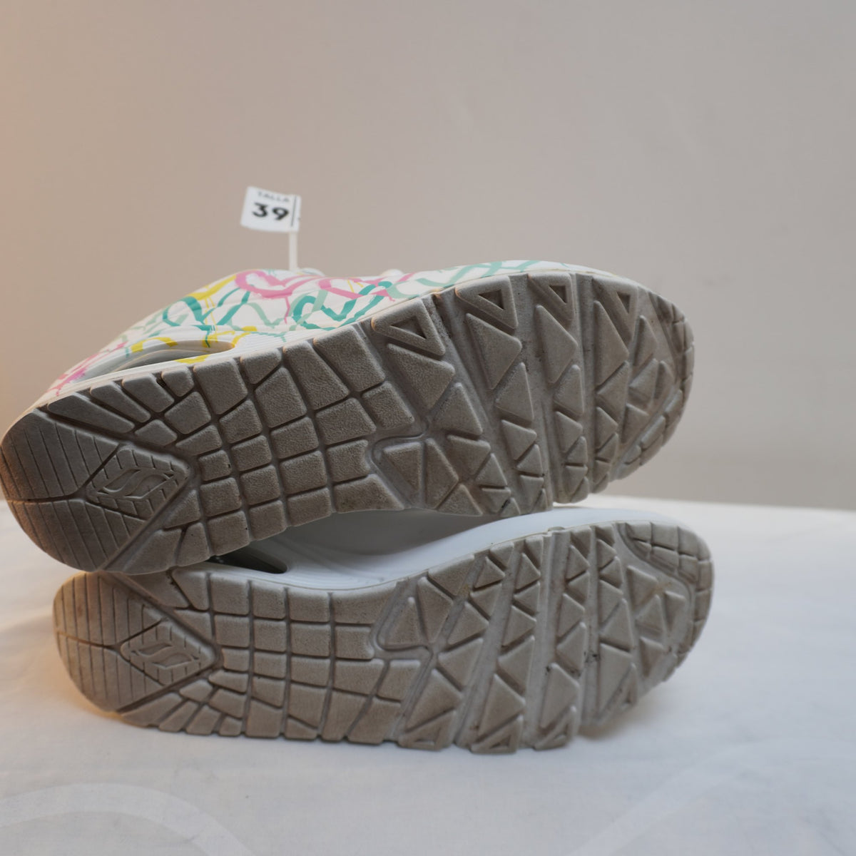 Zapatillas Skechers para Mujer Usadas - Blancas, Talla 39