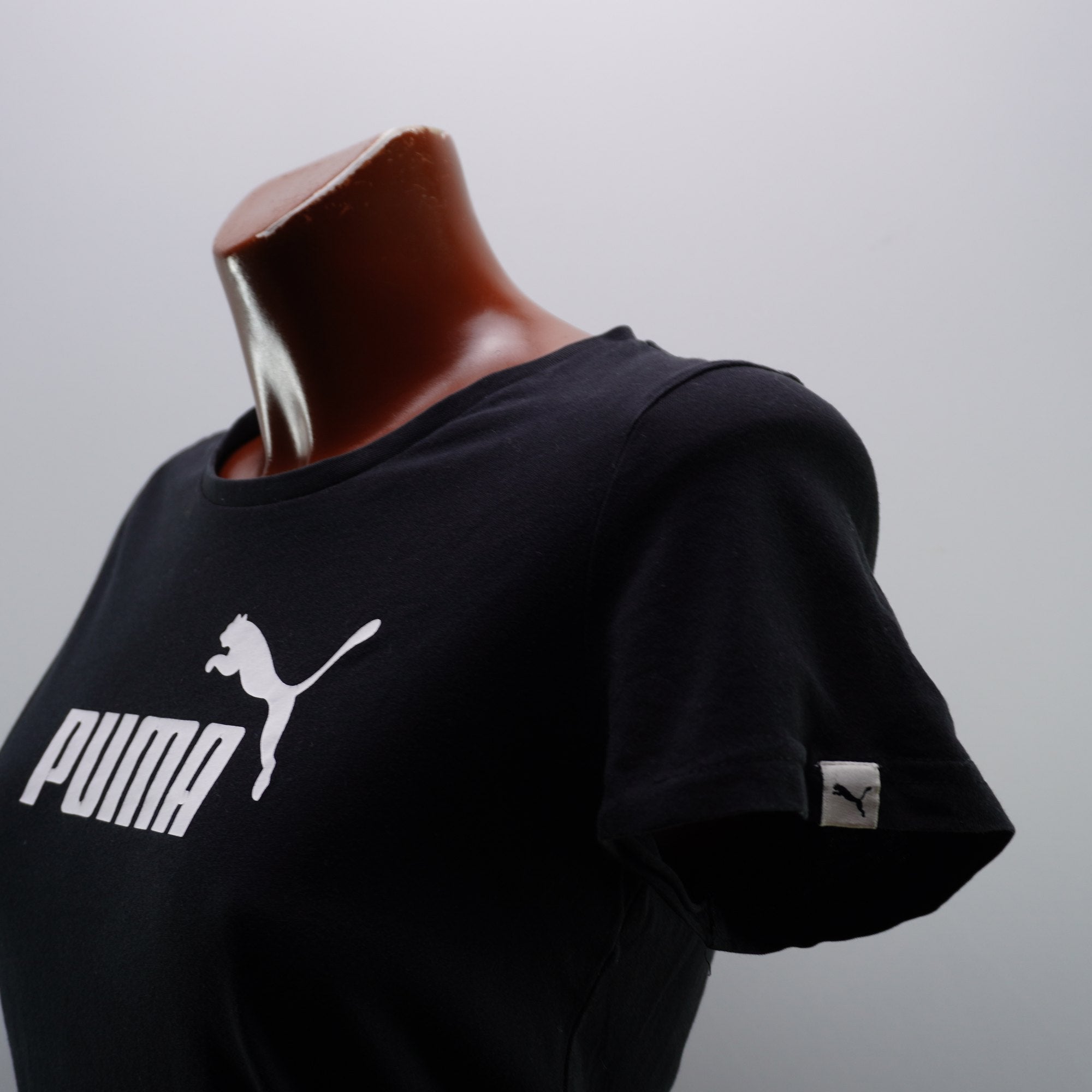 Camiseta de Manga Corta Puma para Mujer - Negro, L, Usada en Muy Buen Estado