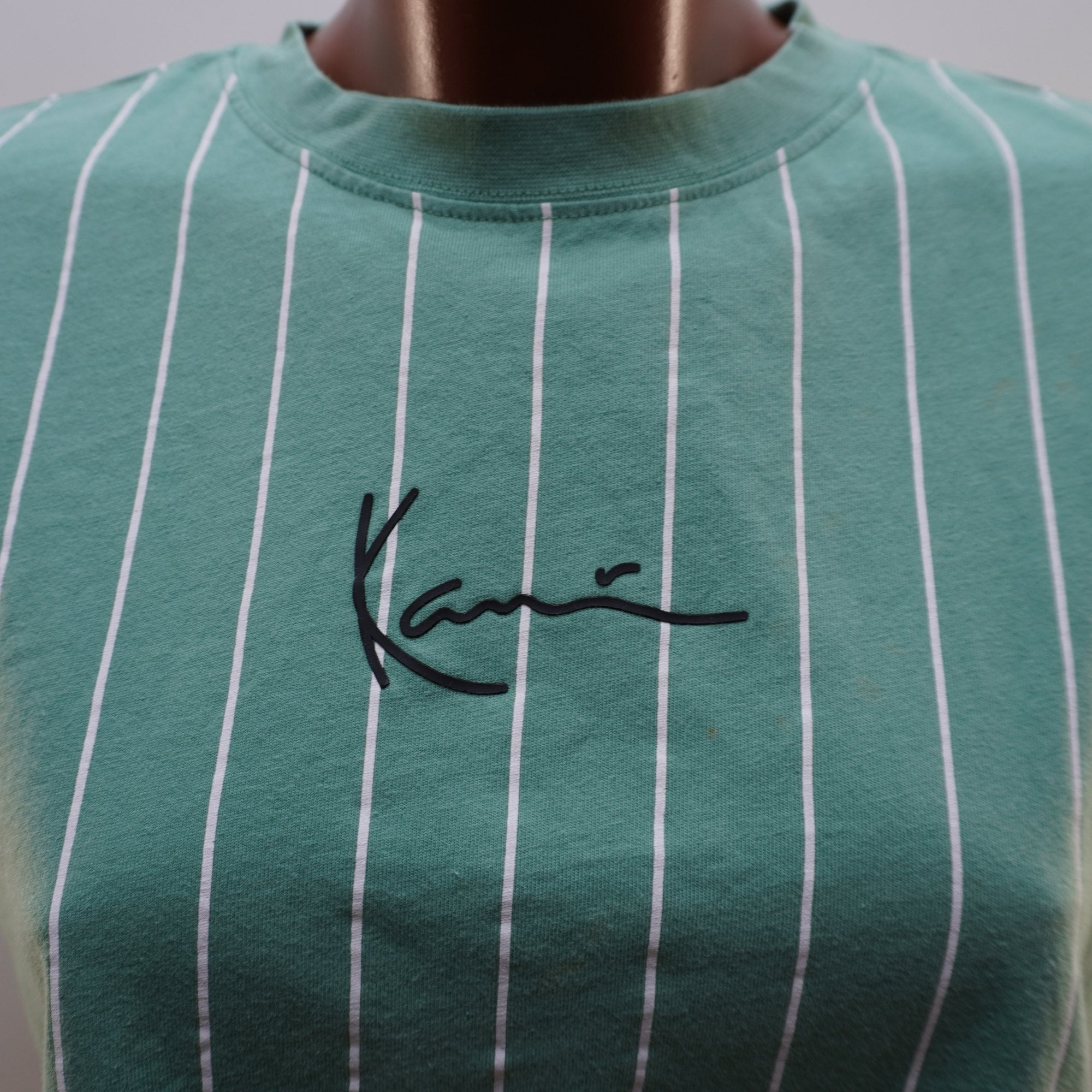 Camiseta de Manga Corta Karl Kani para Mujer Usada - Verde, M