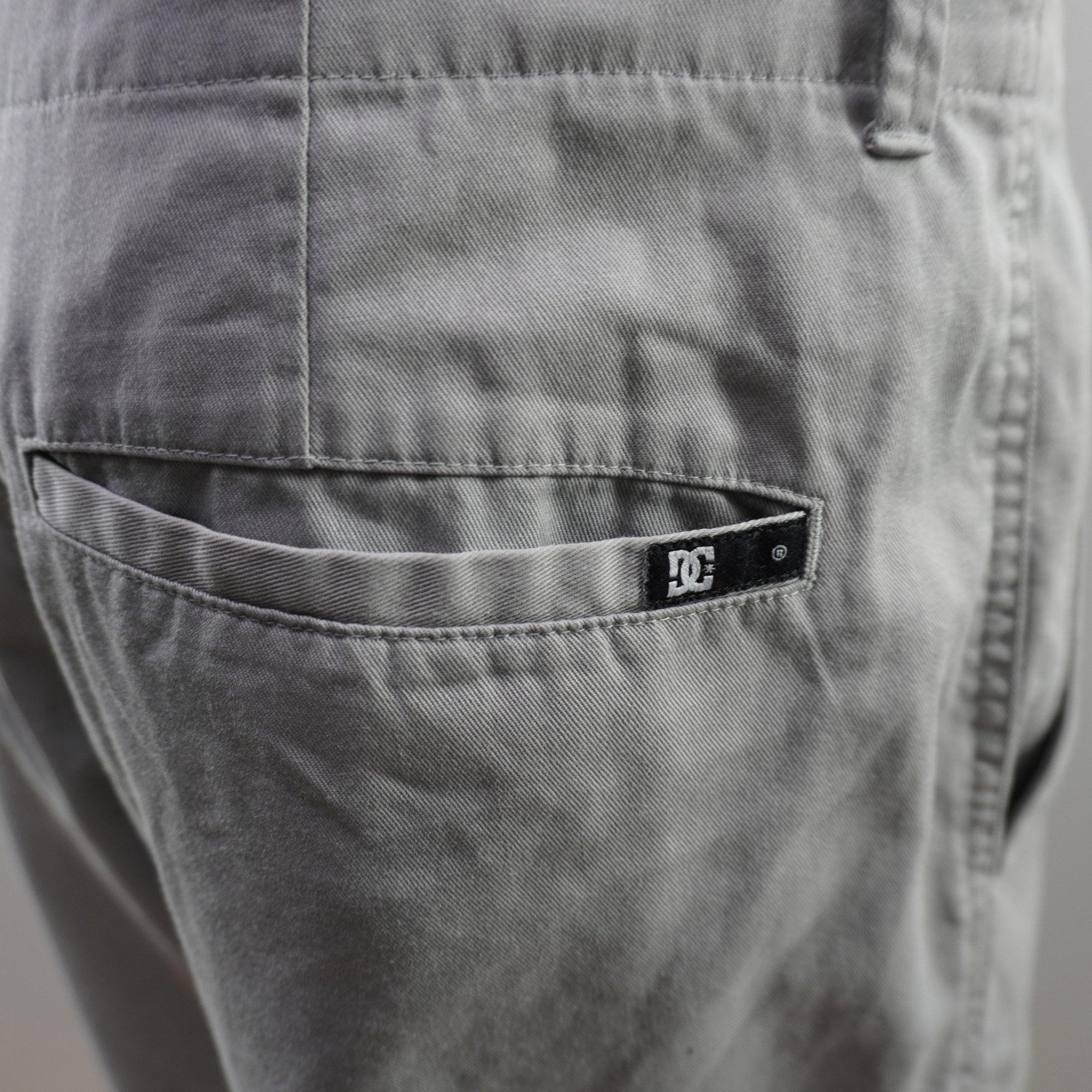 Pantalones Cortos Chinos DC Shoes para Hombre Usados - Gris, XXL