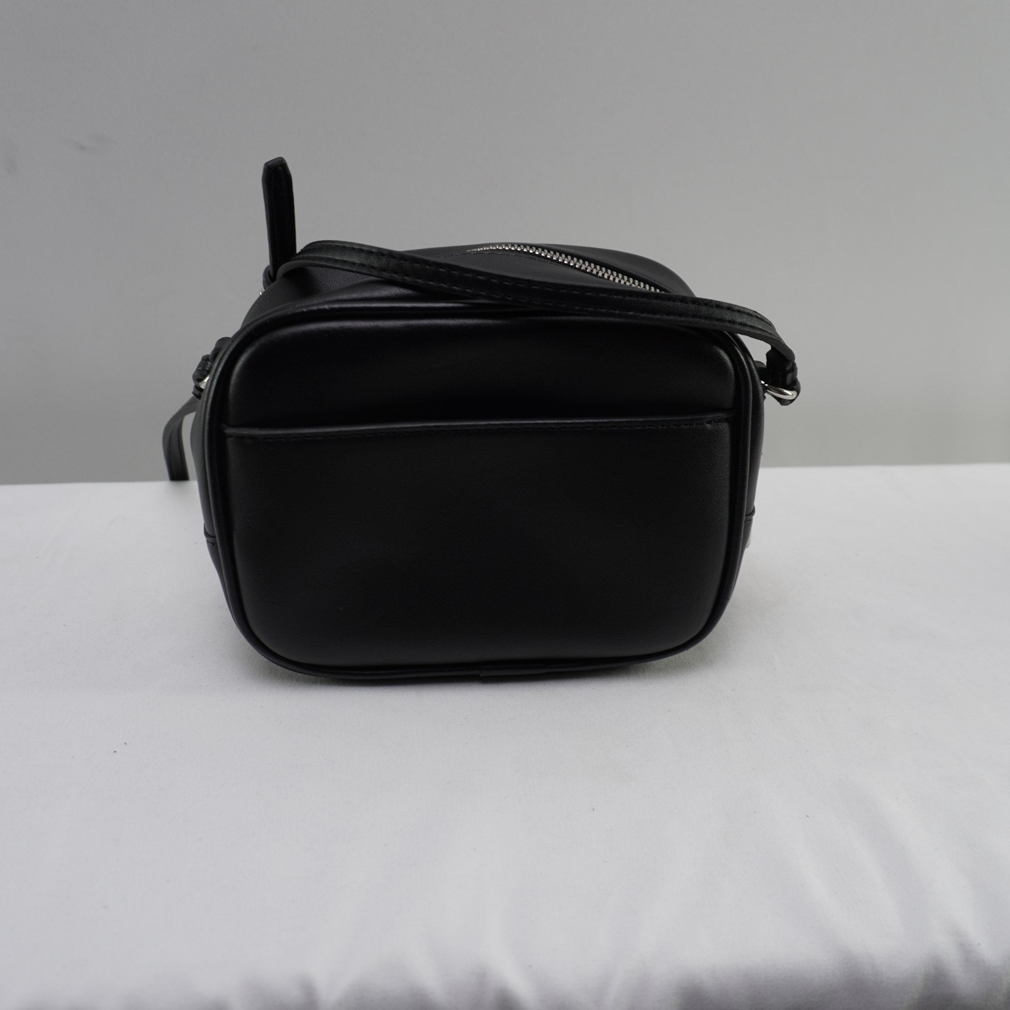 Bolso Baguette Calvin Klein para Mujer Usado - Negro, Excelente Estado