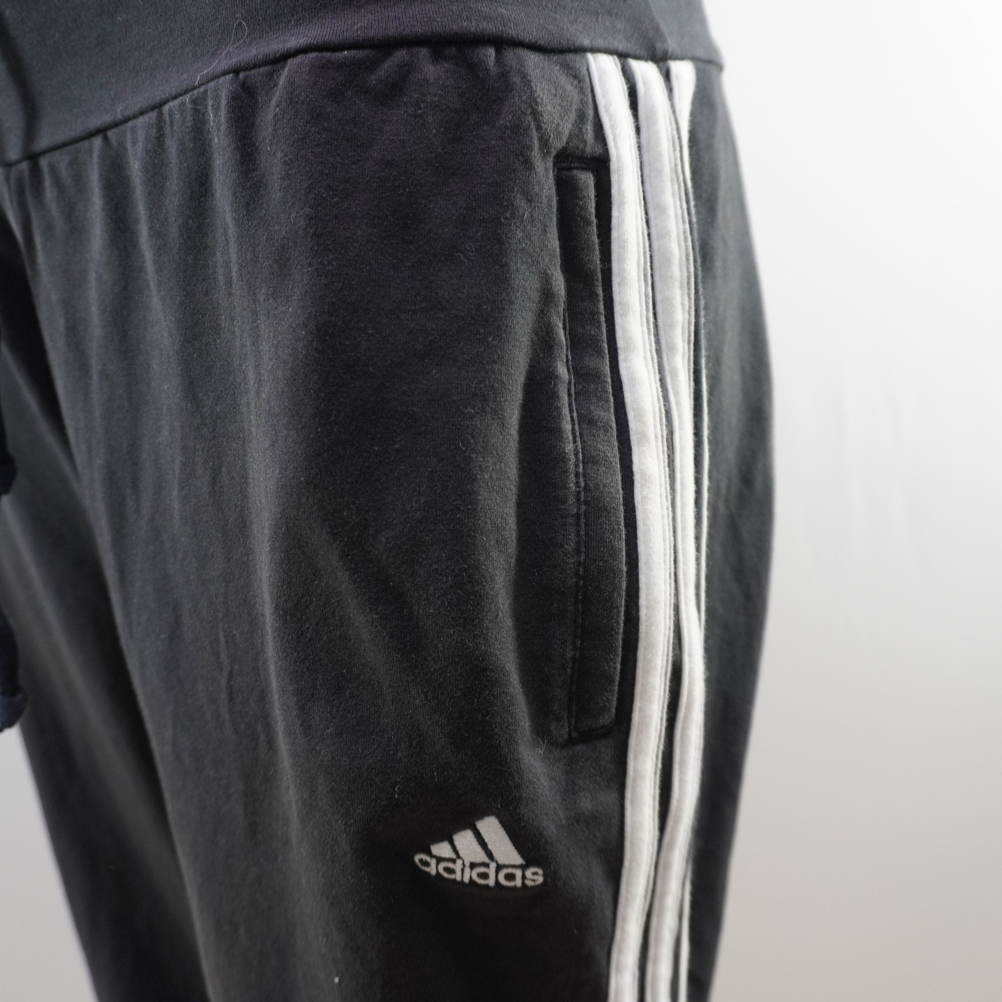 Pantalones Cortos Adidas para Mujer Usados - Negro, XXL