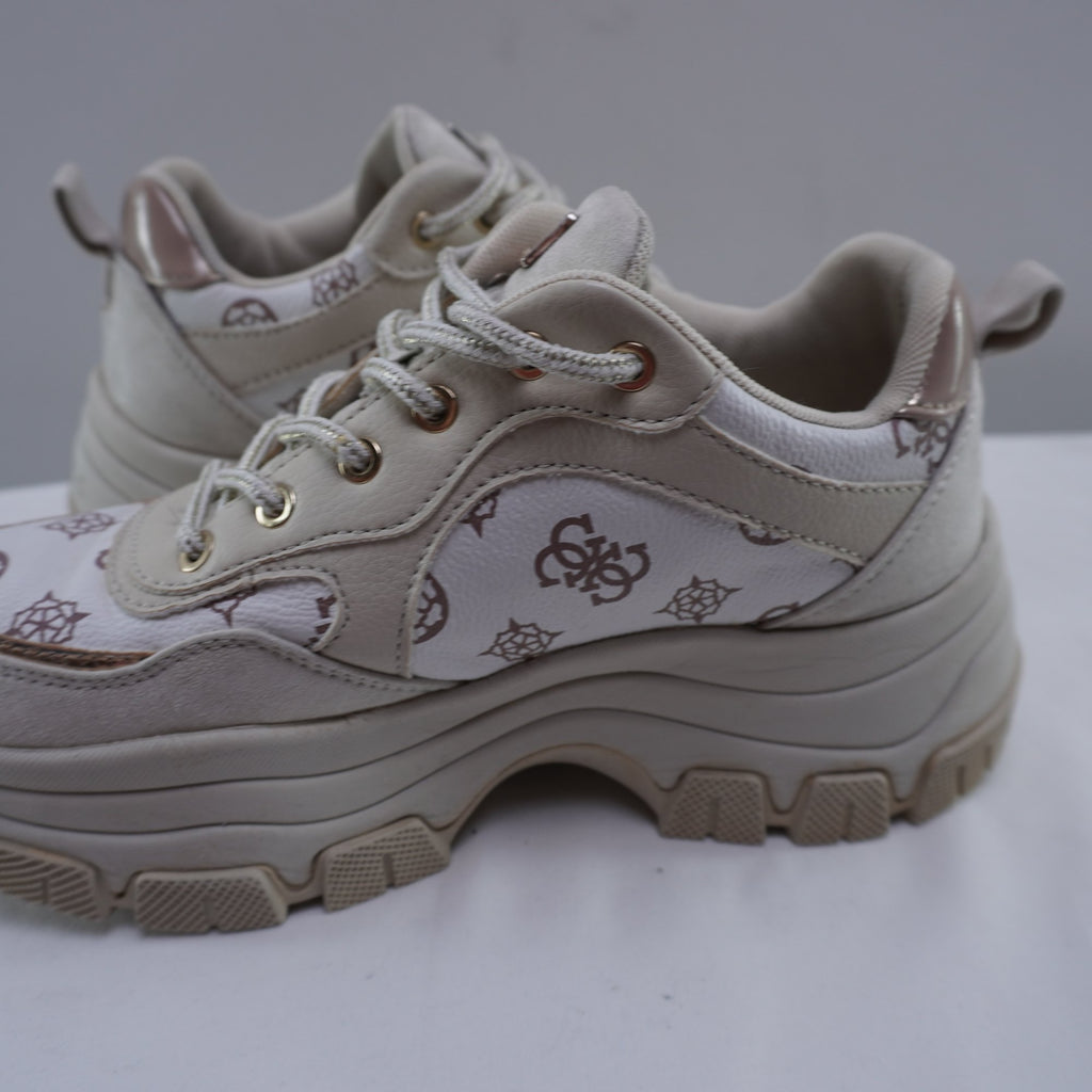 Zapatillas Guess para Mujer Usadas - Blancas, Talla 38