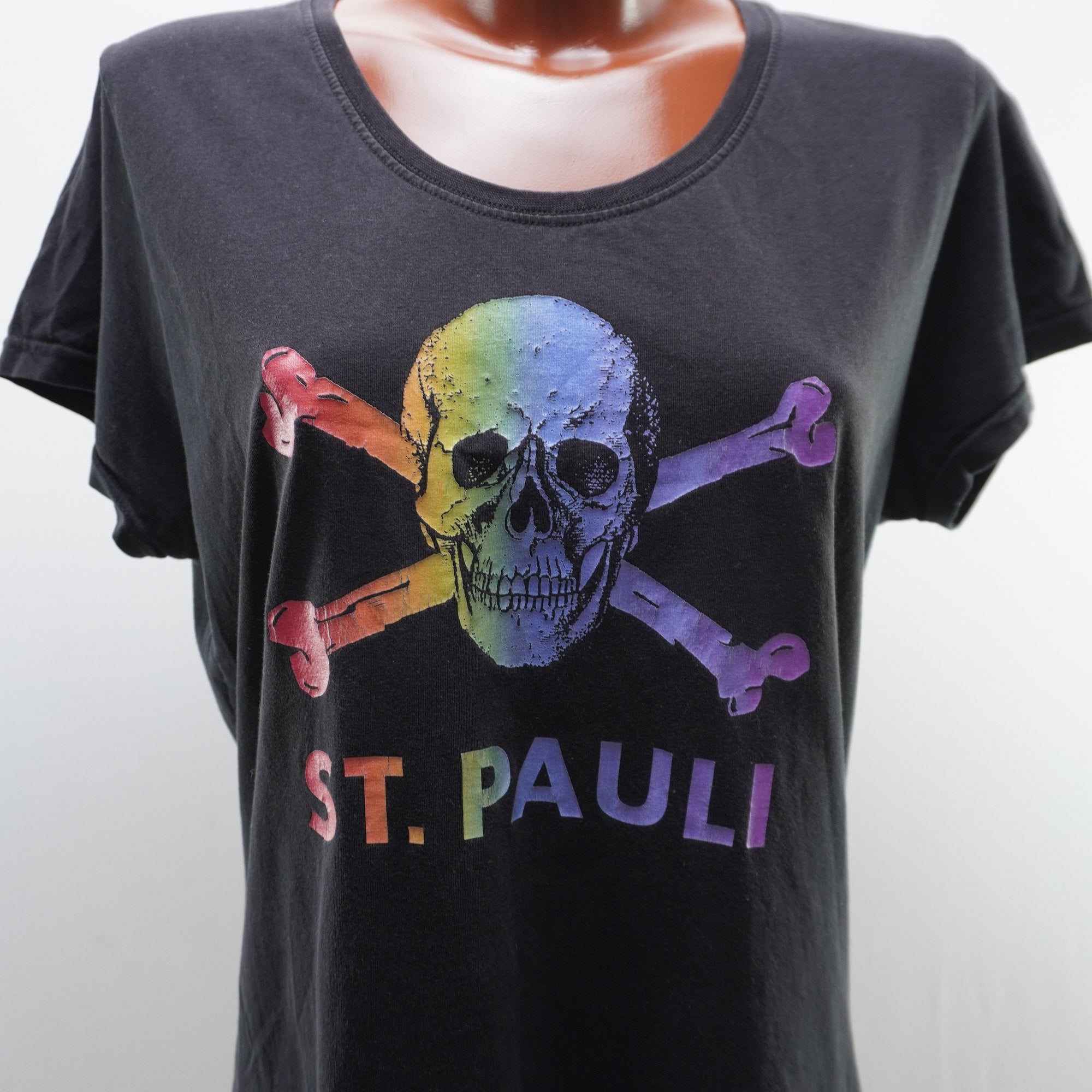 Camiseta de Manga Corta St. Pauli para Mujer - Negra, XL, Usada en Muy Buen Estado