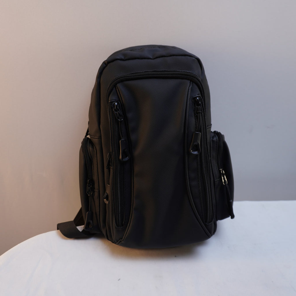 Mochila Italian Style para Mujer Usada - Negra
