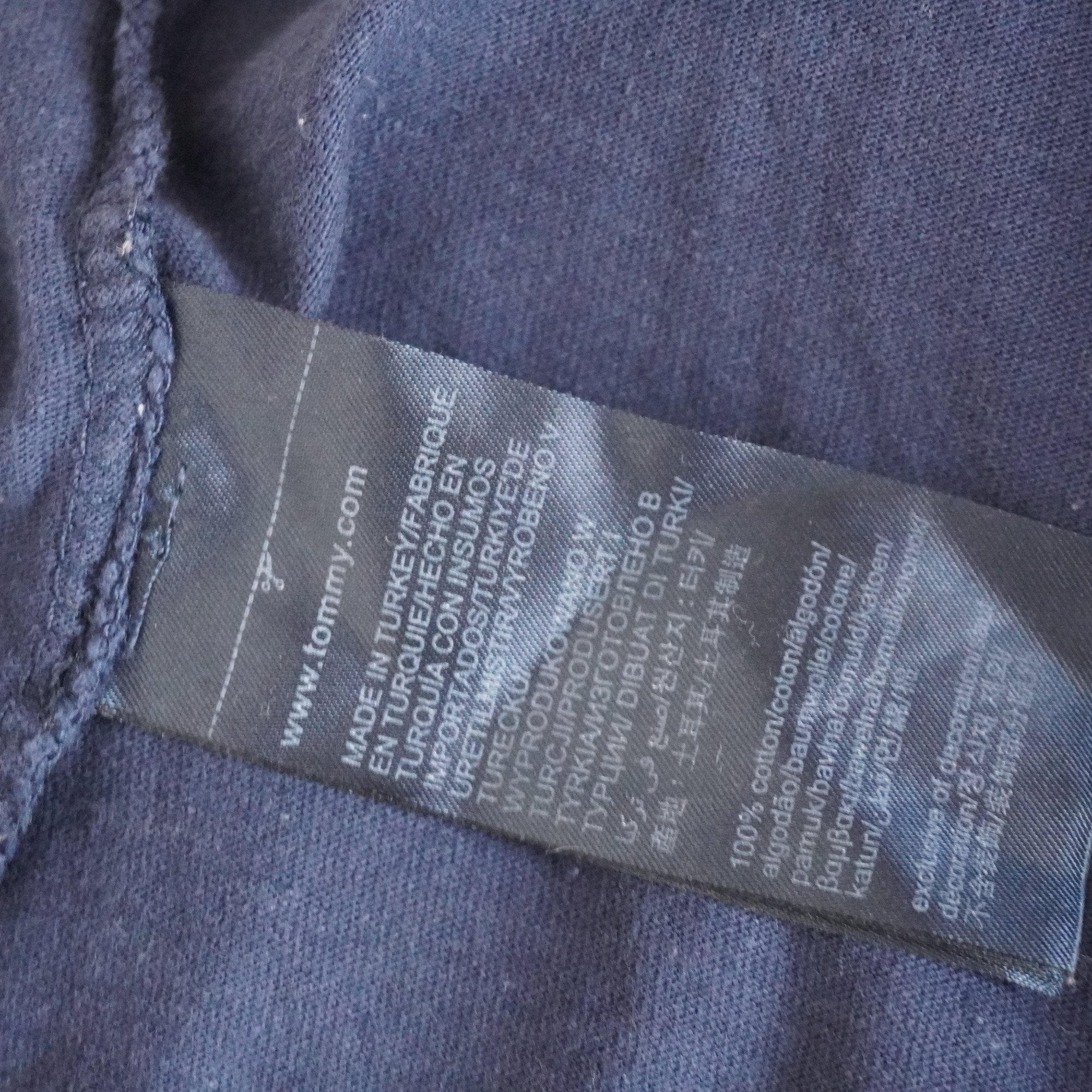 Camiseta de Manga Corta Azul Marino para Mujer - Talla L, Usada en Muy Buen Estado