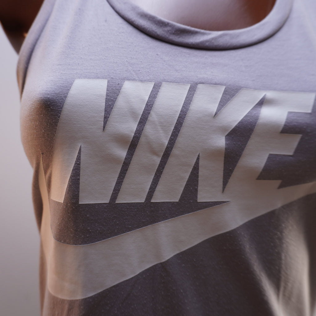 Camiseta sin Mangas Nike para Mujer Usada - Púrpura, XS