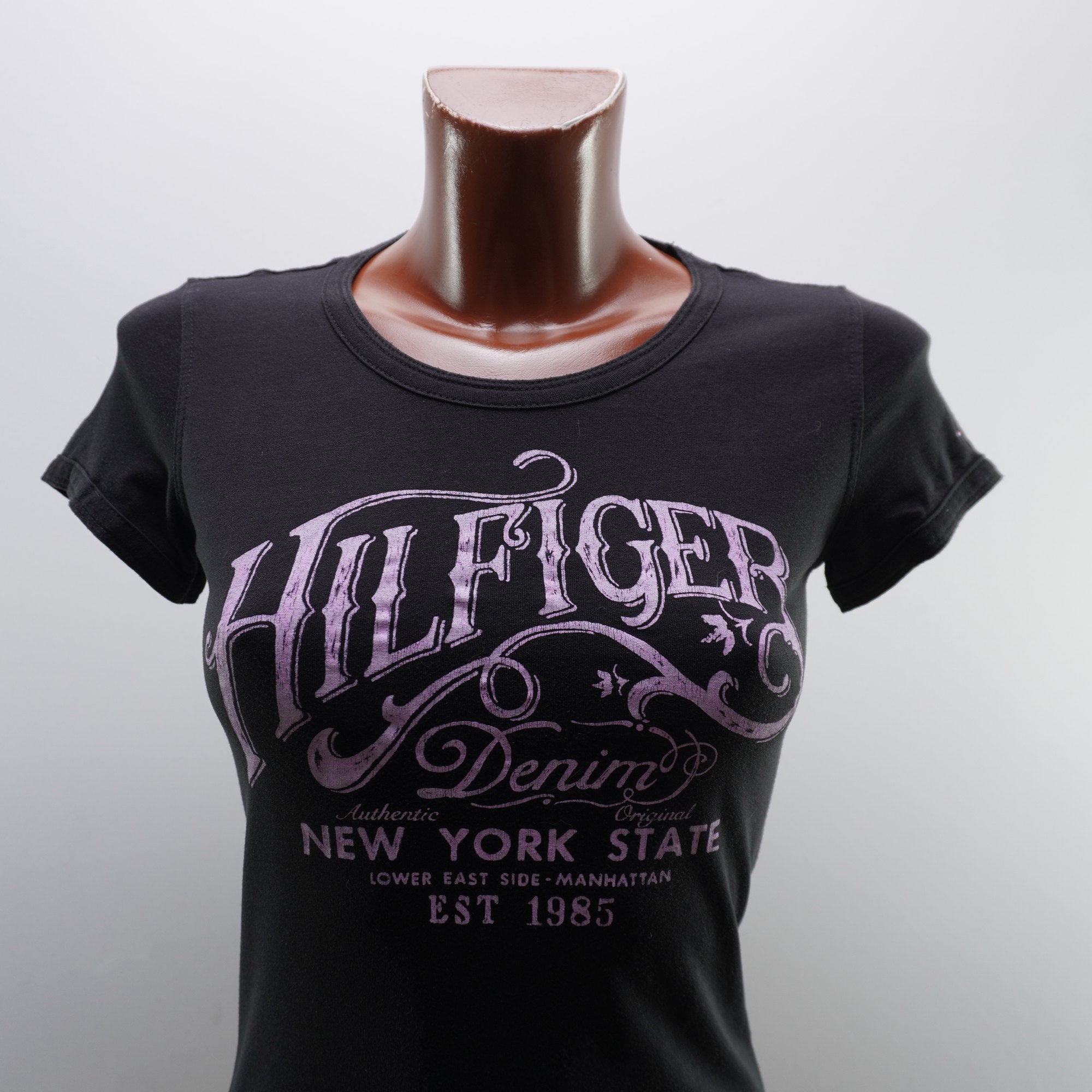 Camiseta de Manga Corta Tommy Hilfiger para Mujer - Negra, S, Usada en Muy Buen Estado