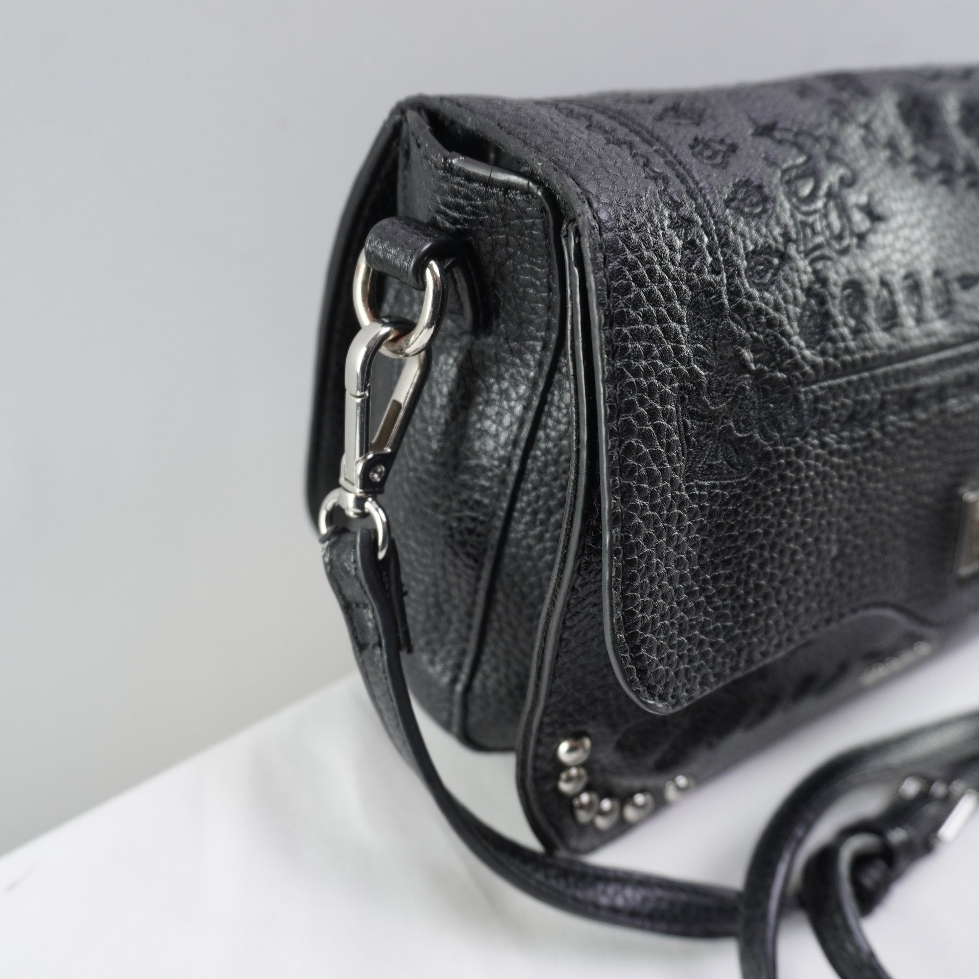 Bolso Baguette Desigual para Mujer Usado - Negro, Muy Buen Estado