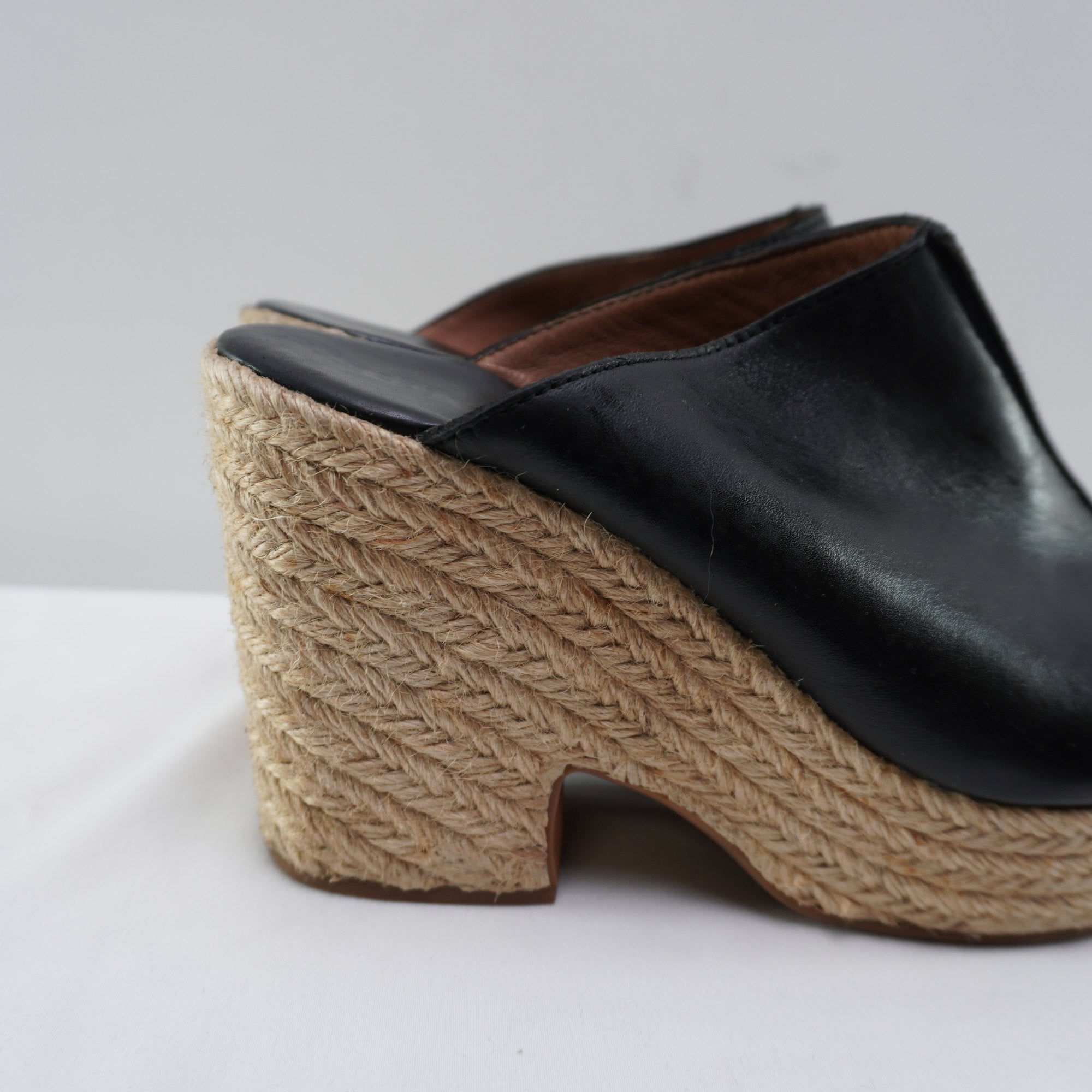 Sandalias Bimba y Lola para Mujer Usadas - Negro, Talla 38