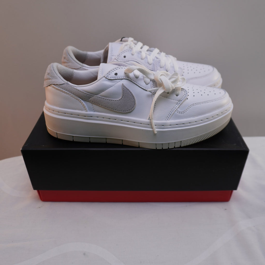 Zapatillas Jordan para Hombre Usadas - Blancas, Talla 41