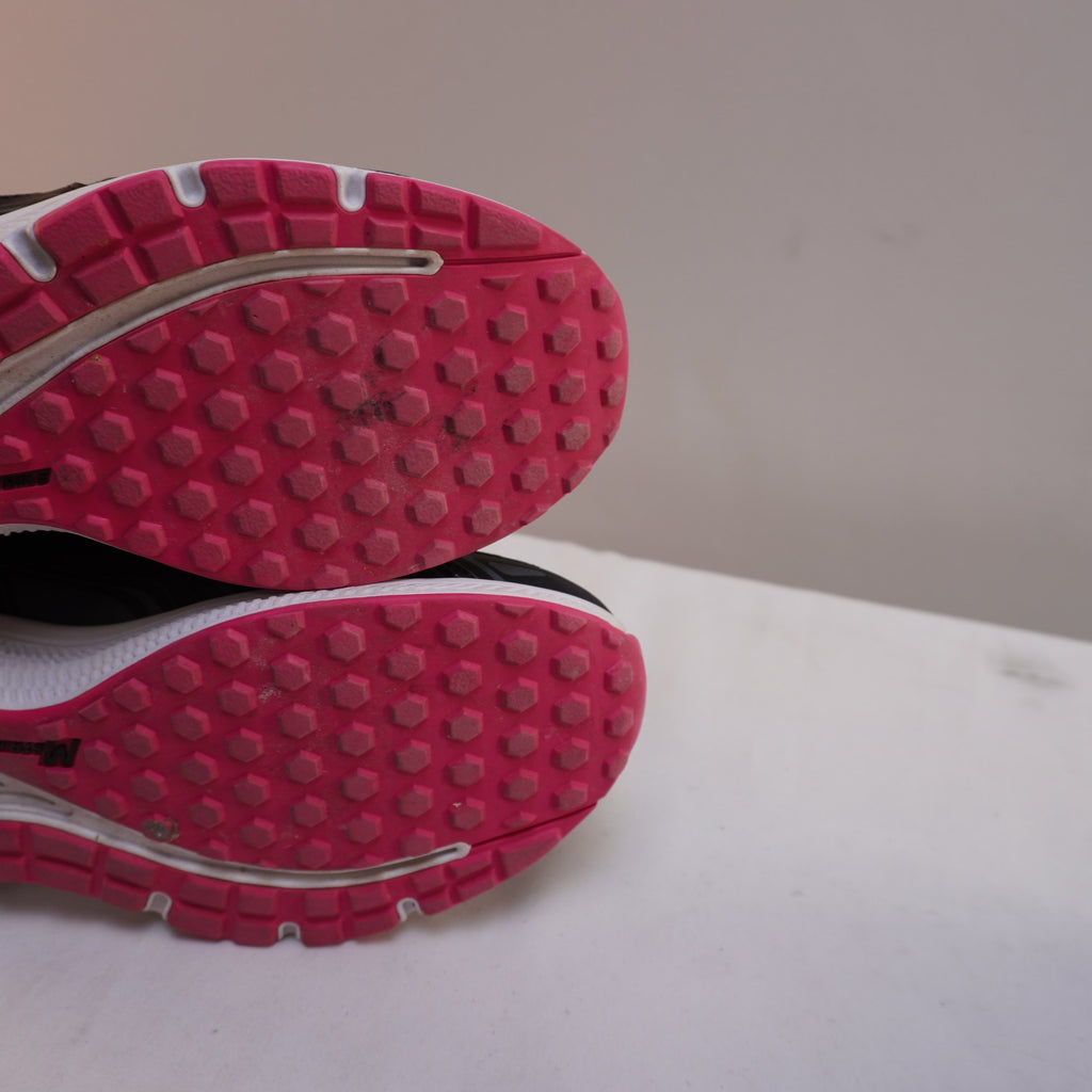 Zapatillas Skechers para Mujer Usadas - Negro, Talla 39