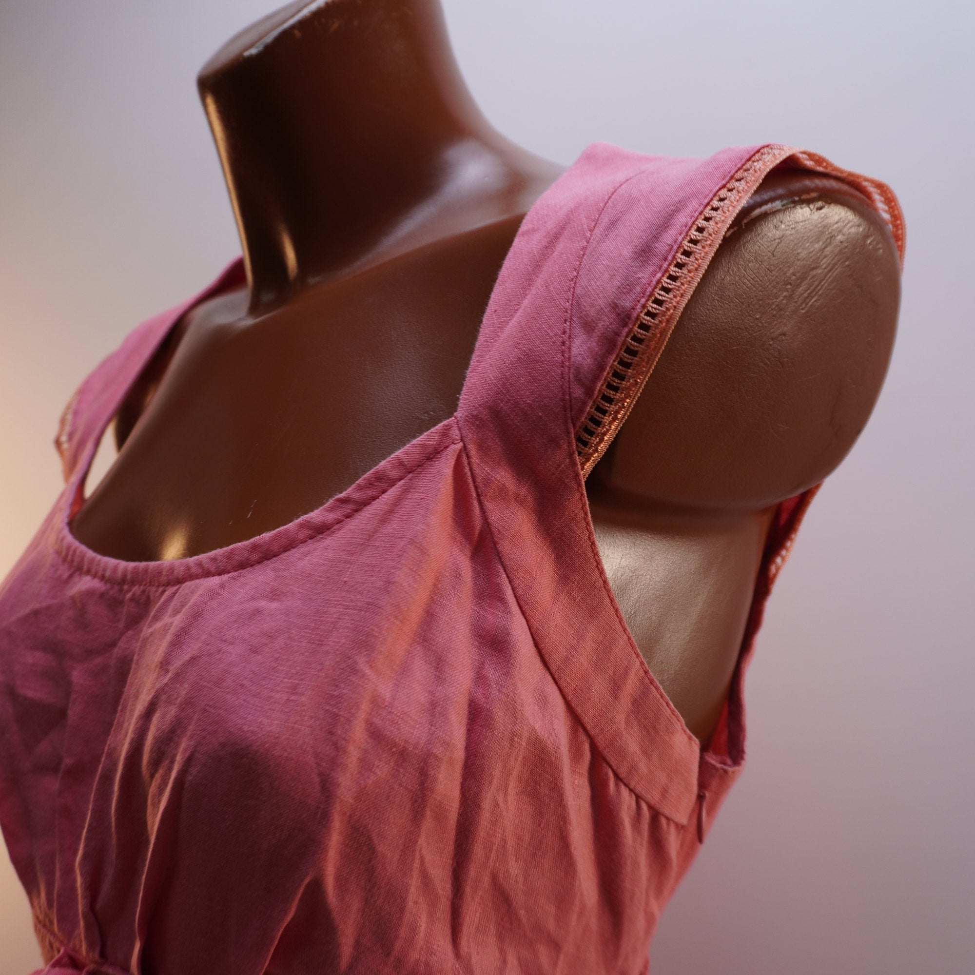 Vestido Calvin Klein para Mujer Usado - Rosa, Muy Buen Estado