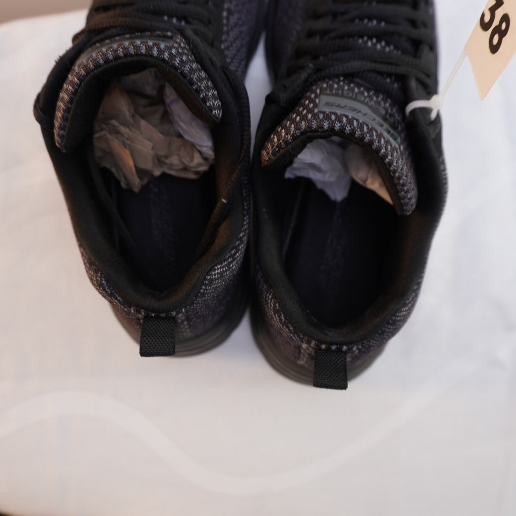 Zapatillas Skechers para Mujer Usadas - Negro, 38