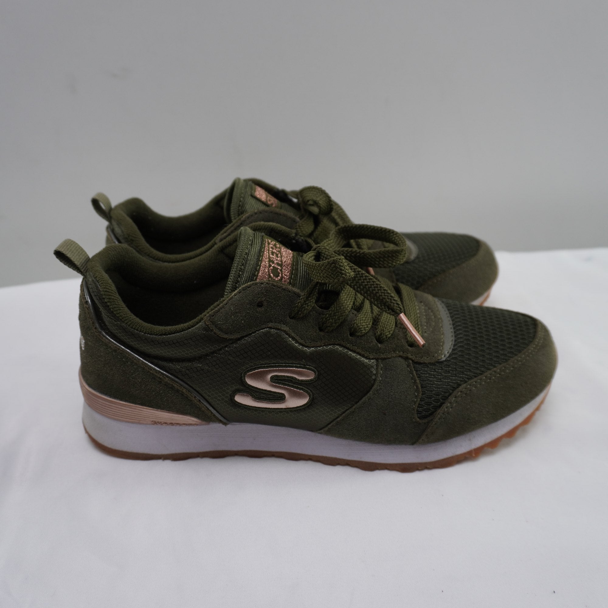 Zapatillas Skechers para Mujer Usadas - Verde, 38.5