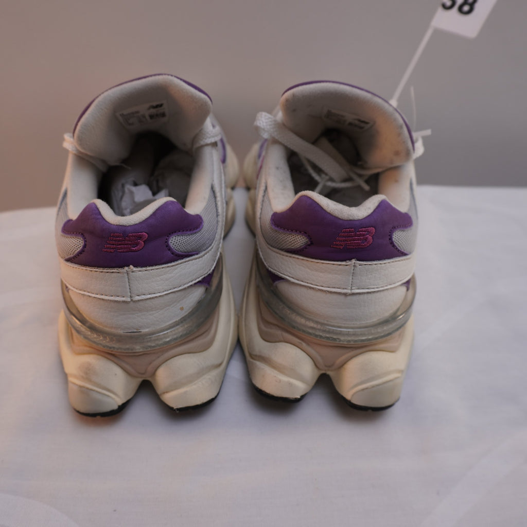 Zapatillas New Balance para Mujer Usadas - Blancas, Talla 38.5
