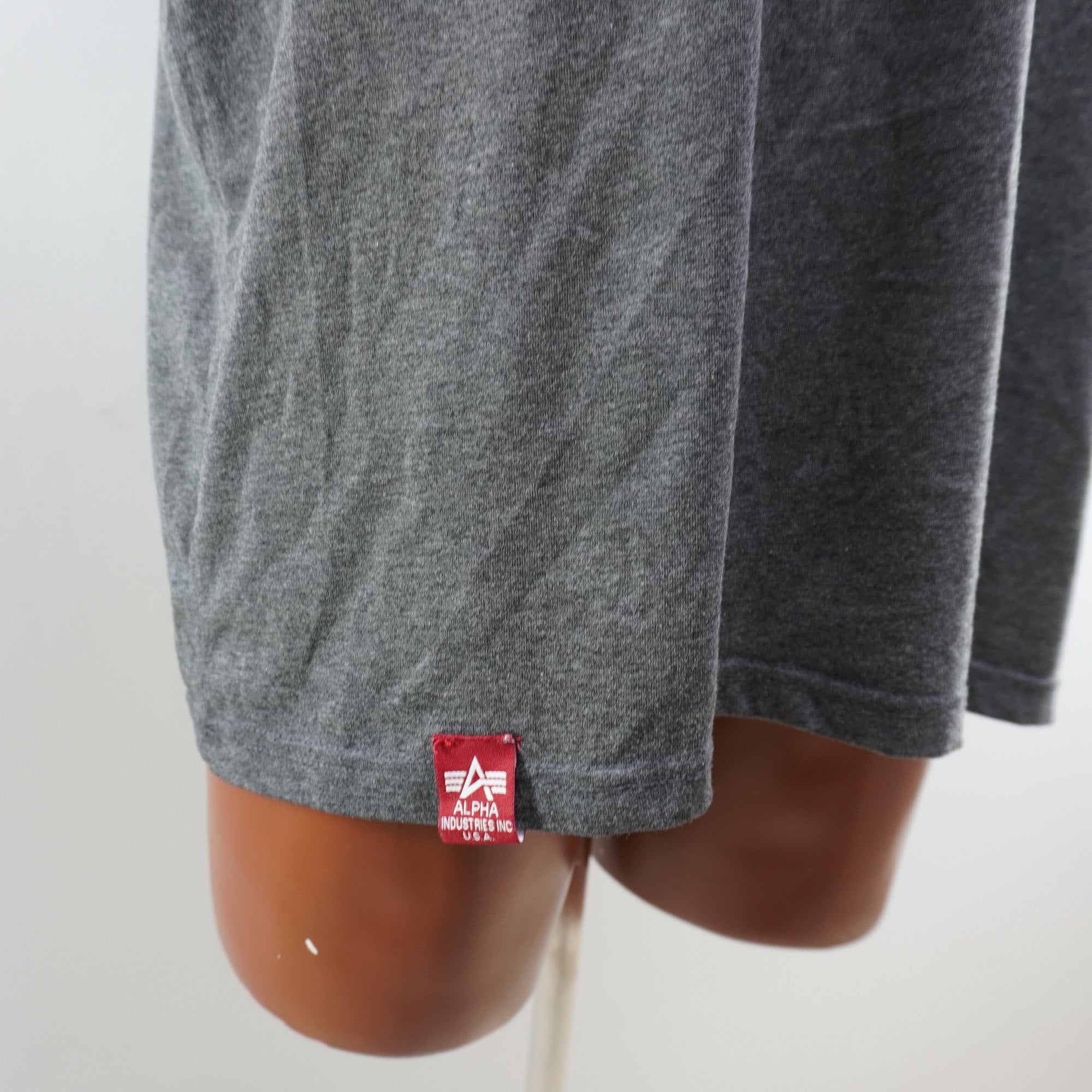 Camiseta de Manga Corta Alpha Industries para Hombre Usada - Gris, XXL