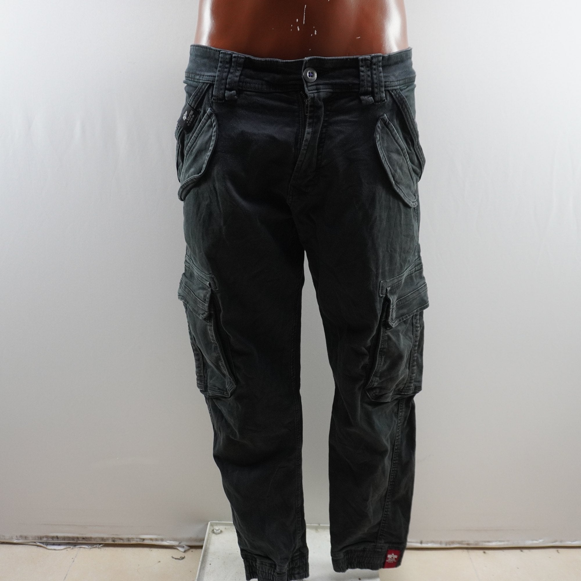 Pantalones para Correr Alpha Industries para Hombre - Negros, L, Usados en Muy Buen Estado