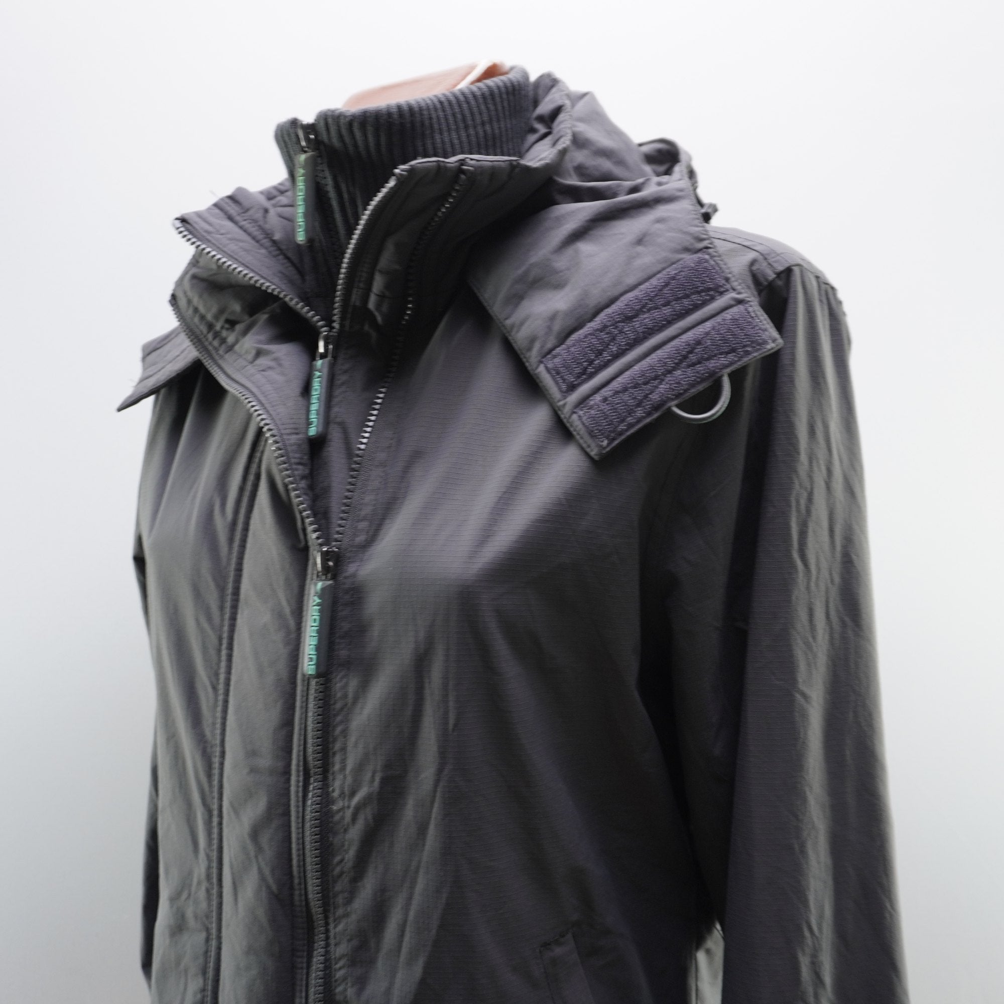 Chaqueta Deportiva Superdry para Hombre Usada - Gris, XL