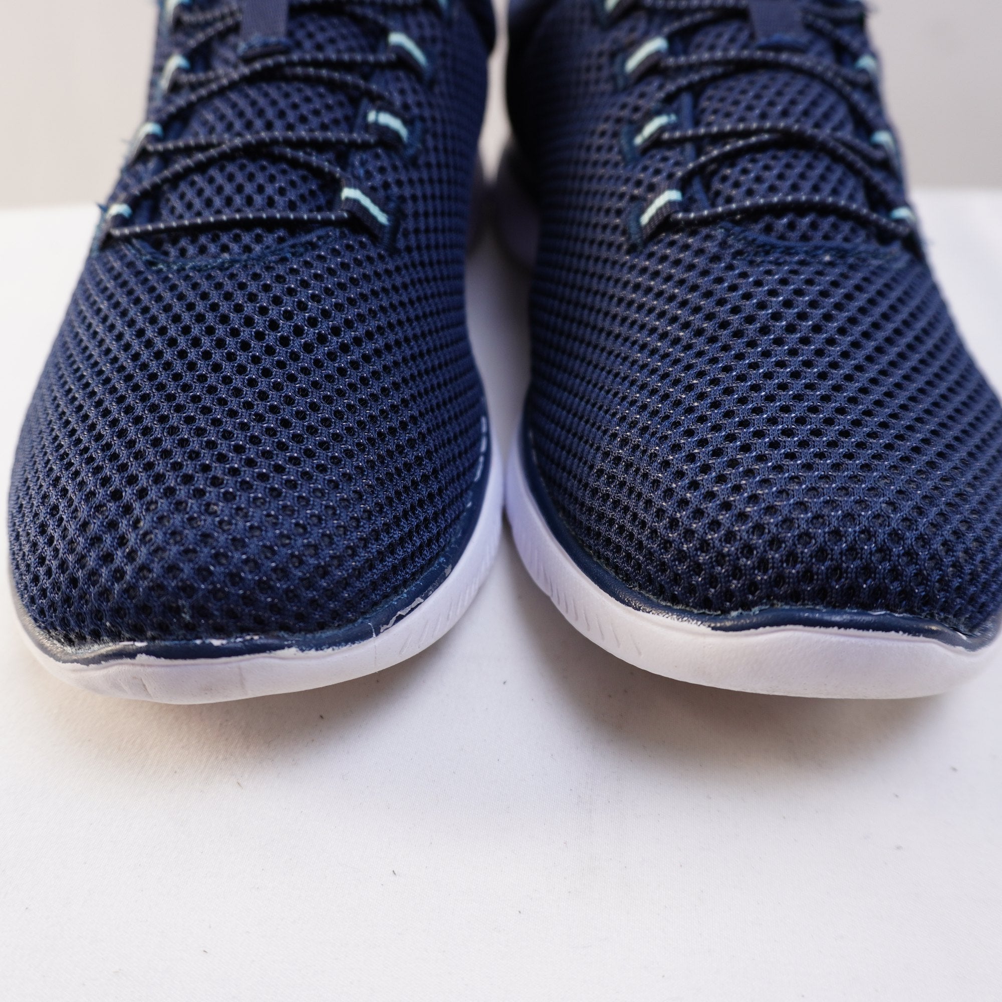 Zapatillas Skechers para Mujer Usadas - Azul Marino, Talla 41