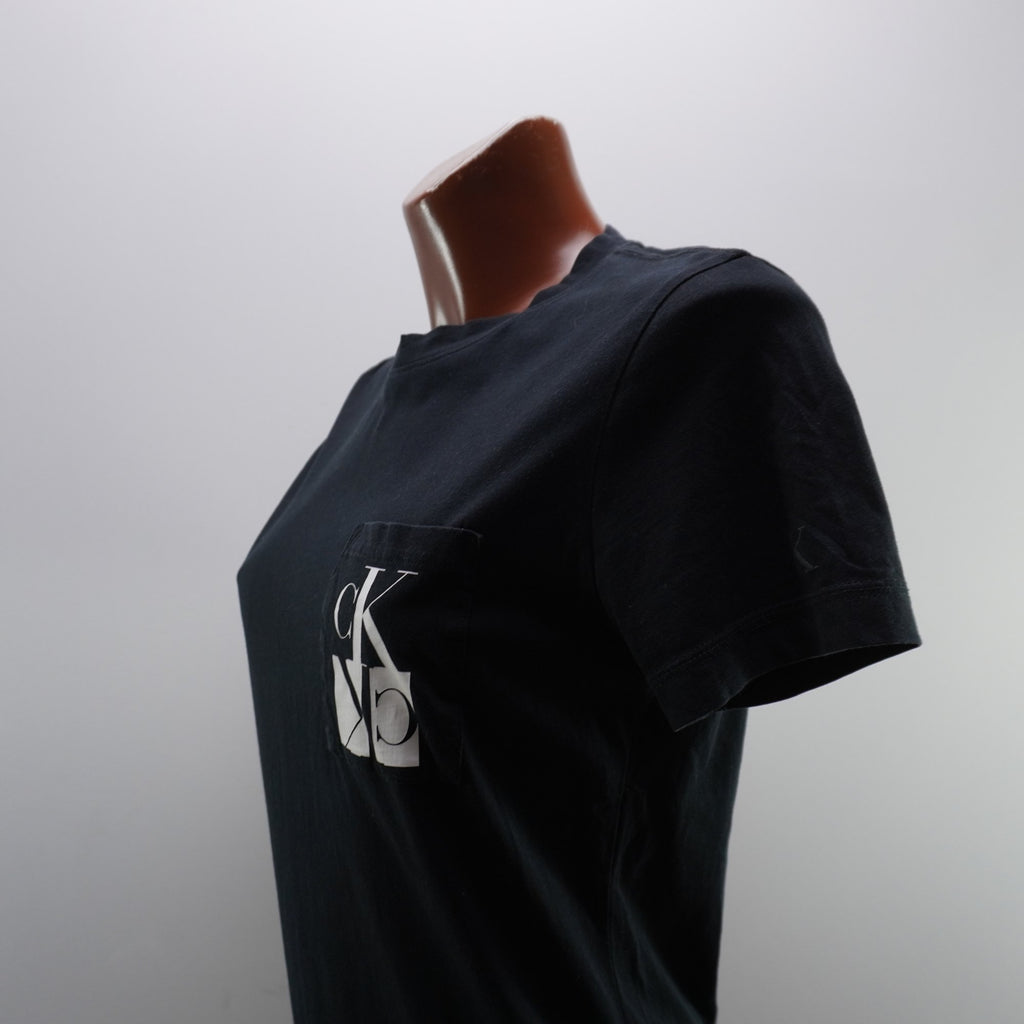 Camiseta de Manga Corta Calvin Klein para Mujer - Negra, XS - Usada en Muy Buen Estado