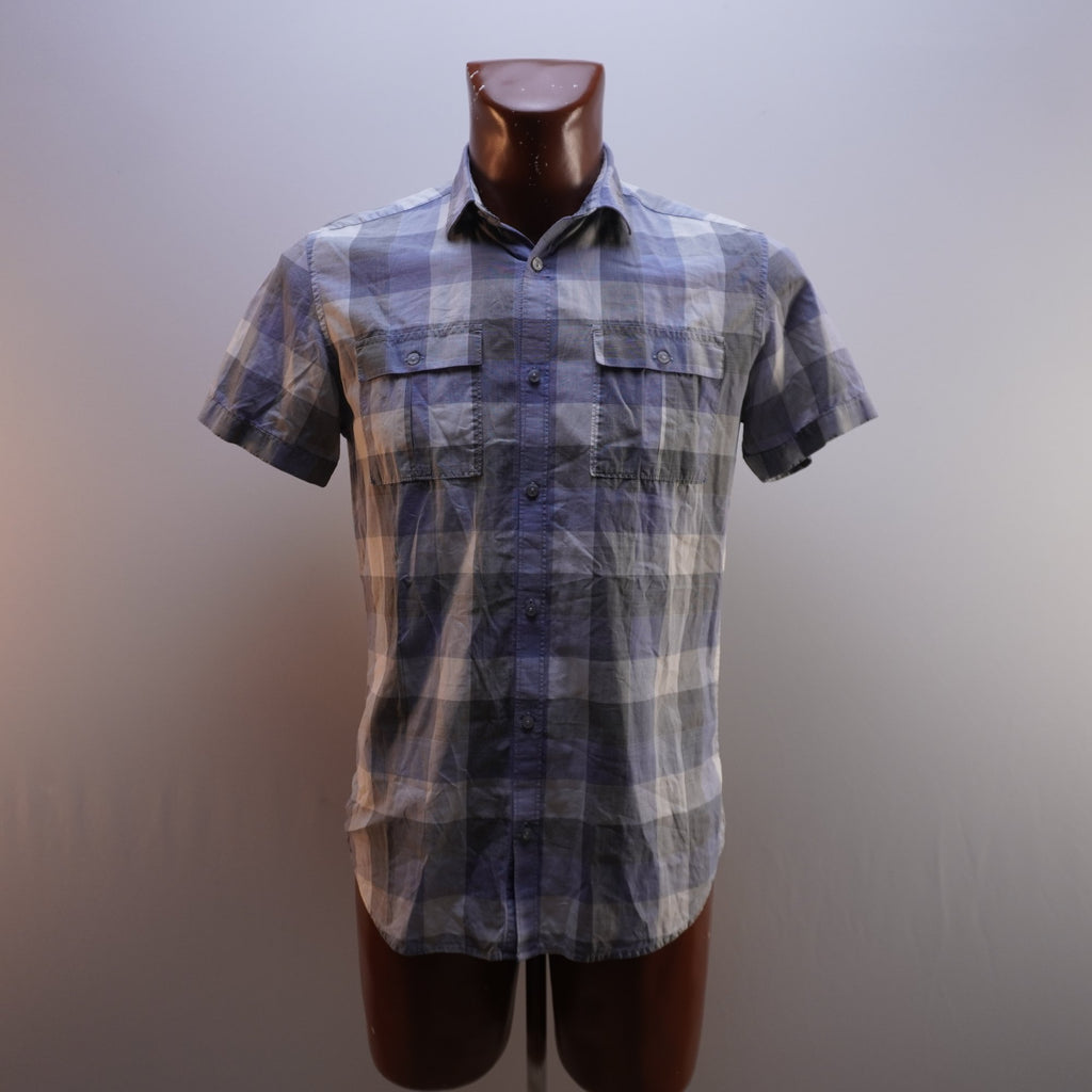 Camisa Henley Calvin Klein para Hombre Usada - Muy Buena Estado