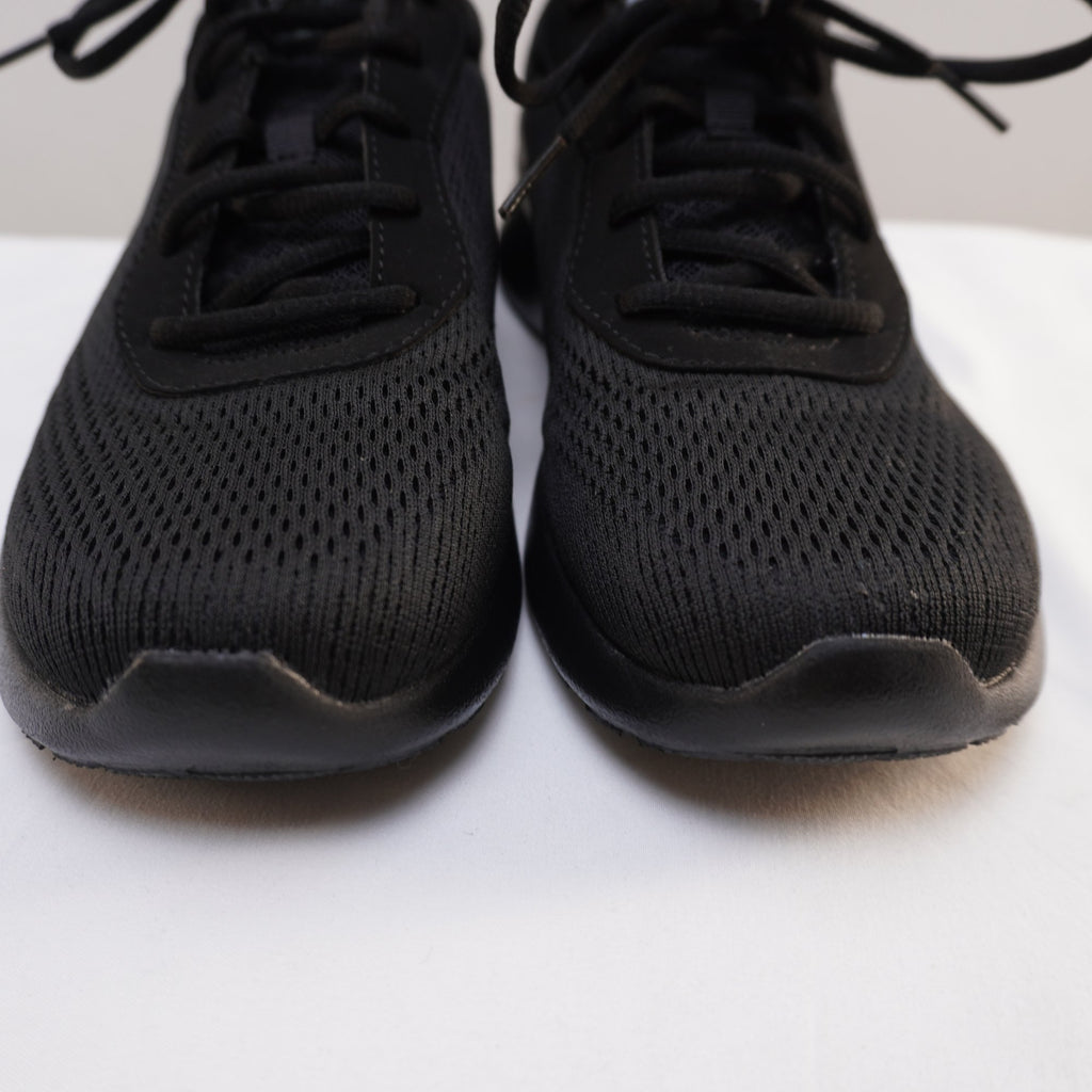 Zapatillas Skechers para Mujeres Usadas - Negro, Talla 39