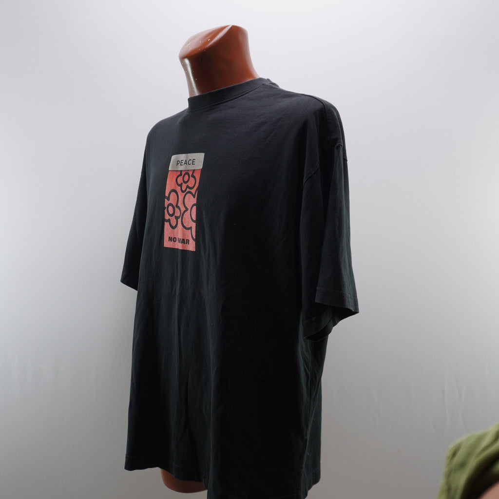 Camiseta de Manga Corta Upscale para Hombre Usada - Negra, XL
