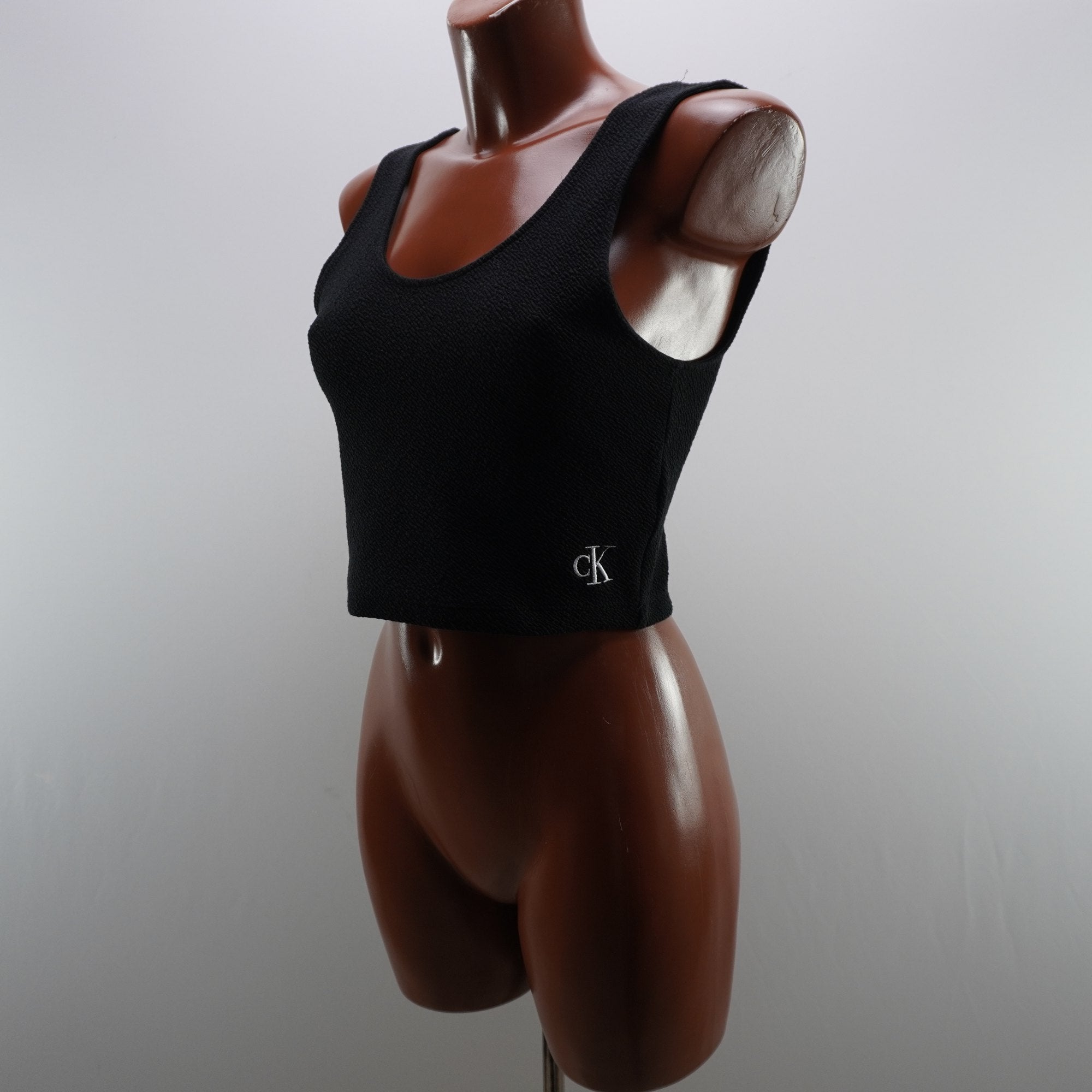 Camiseta Sin Mangas Calvin Klein para Mujer - Negra, M, Usada en Muy Buen Estado