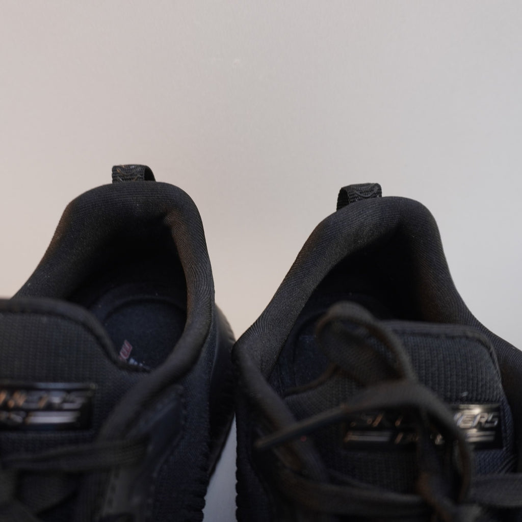 Zapatillas Skechers para Mujer Usadas - Negros, Talla 38