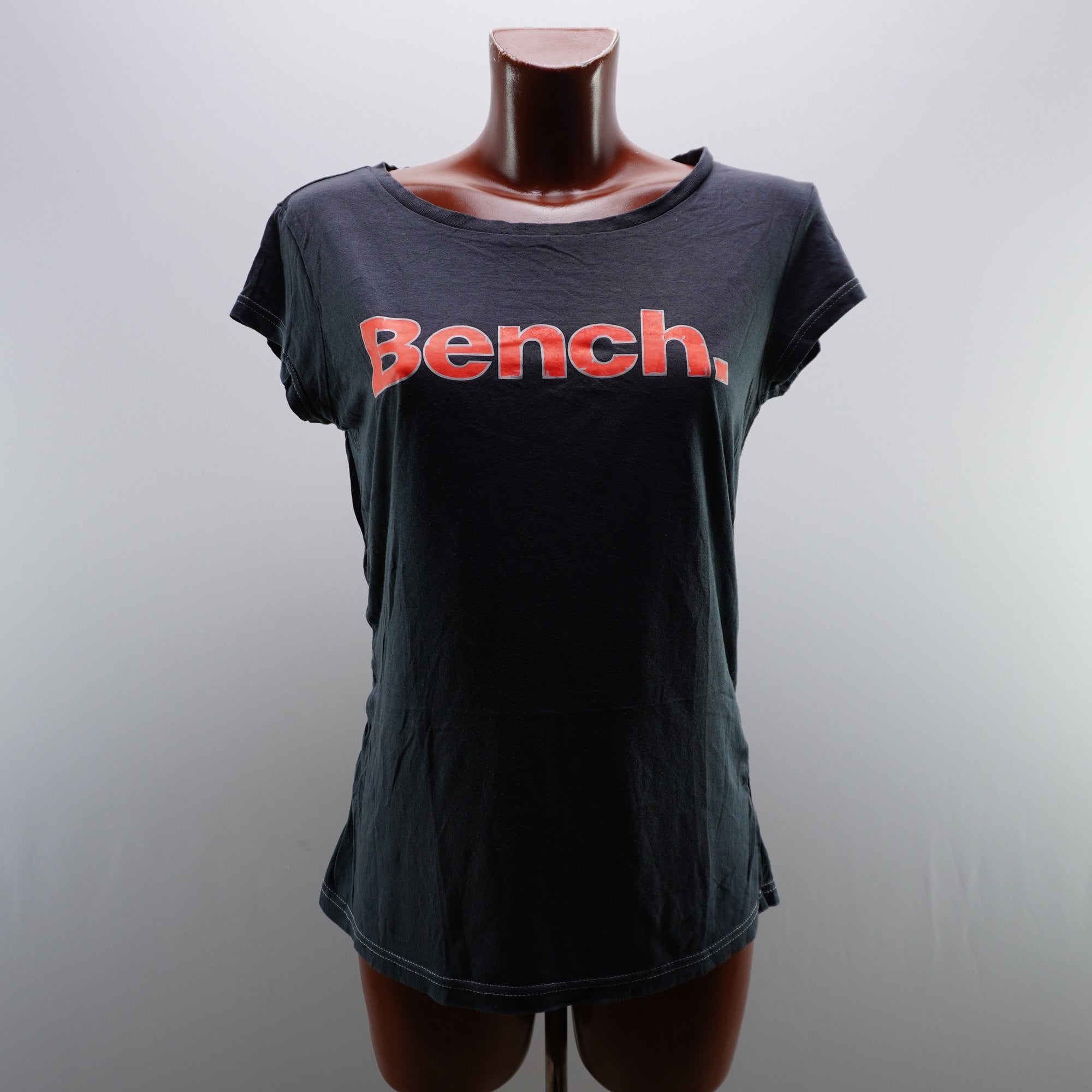 Camiseta Bench para Mujer Usada - Negra, M