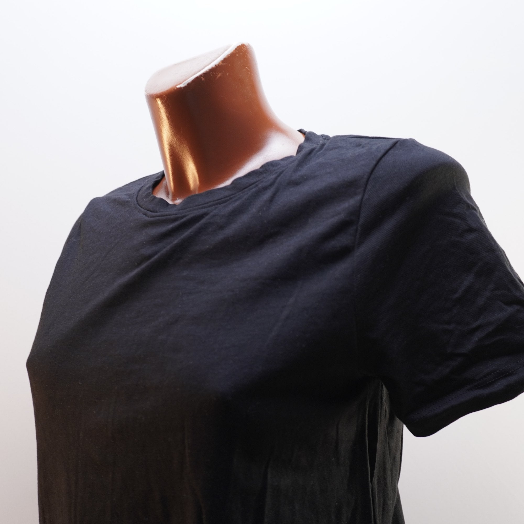 Camiseta Bonprix para Mujer Usada - Negra, Pequeña (S)