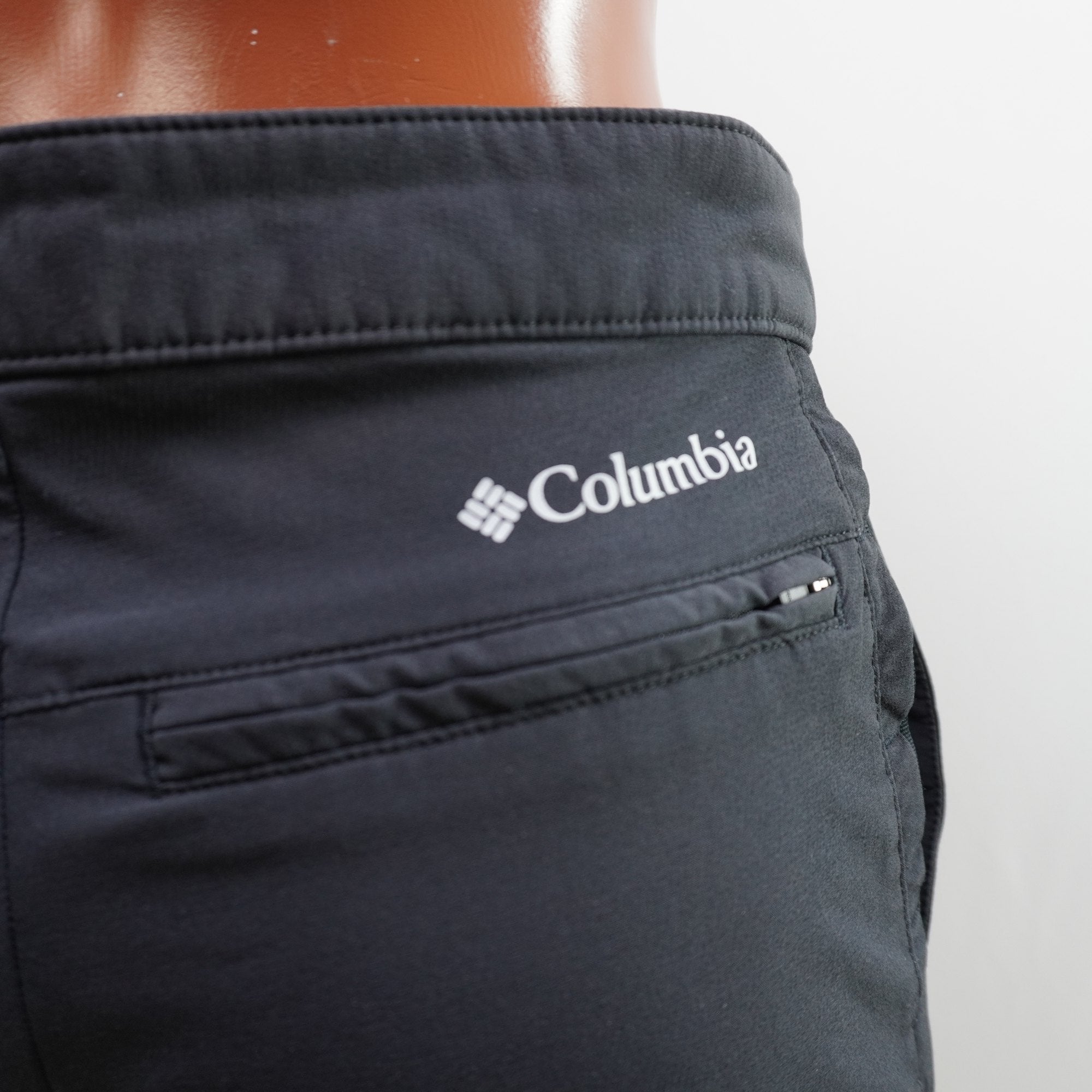 Pantalones Cortos Tipo Malla Vaquera Columbia para Mujer Usados - Negro, S