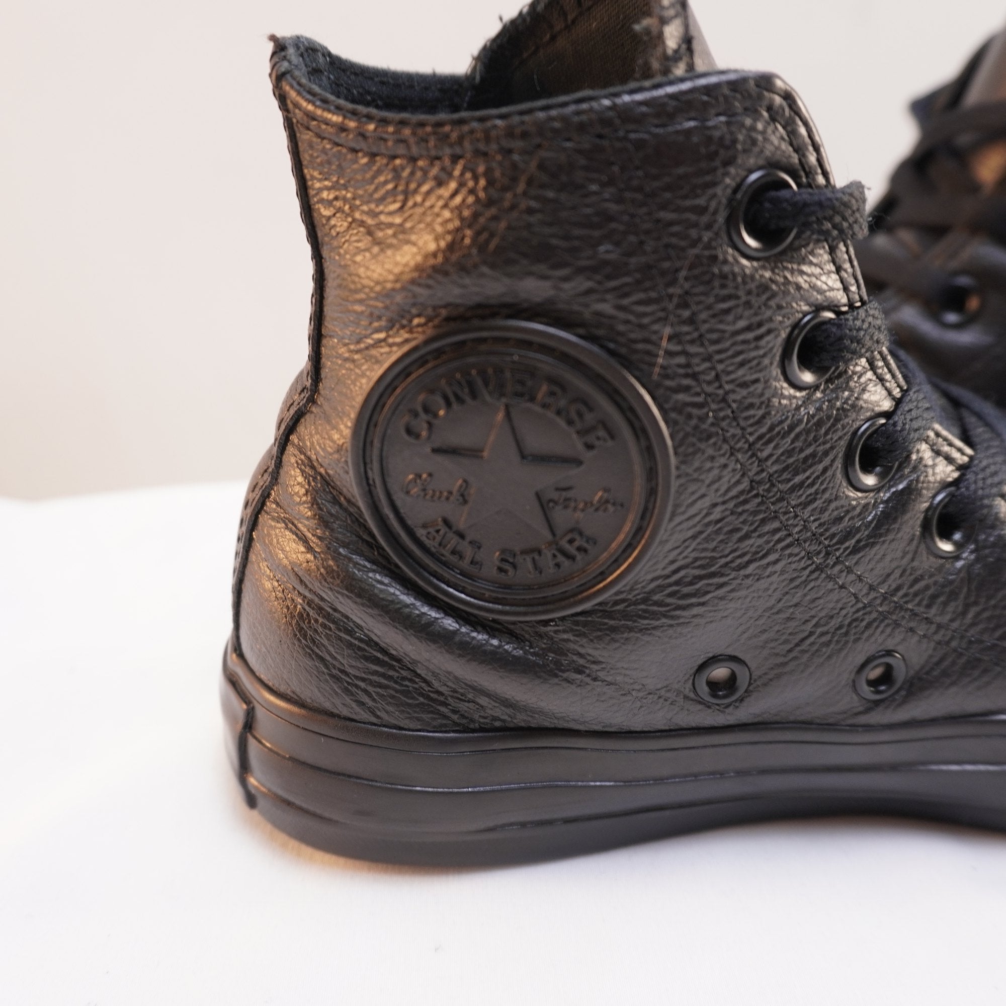 Zapatillas Converse para Mujer en Negro - Talla 37, Usadas en Muy Buen Estado