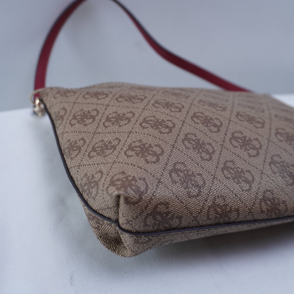 Bolso Baguette Guess para Mujer Usado - Marrón en Muy Buen Estado