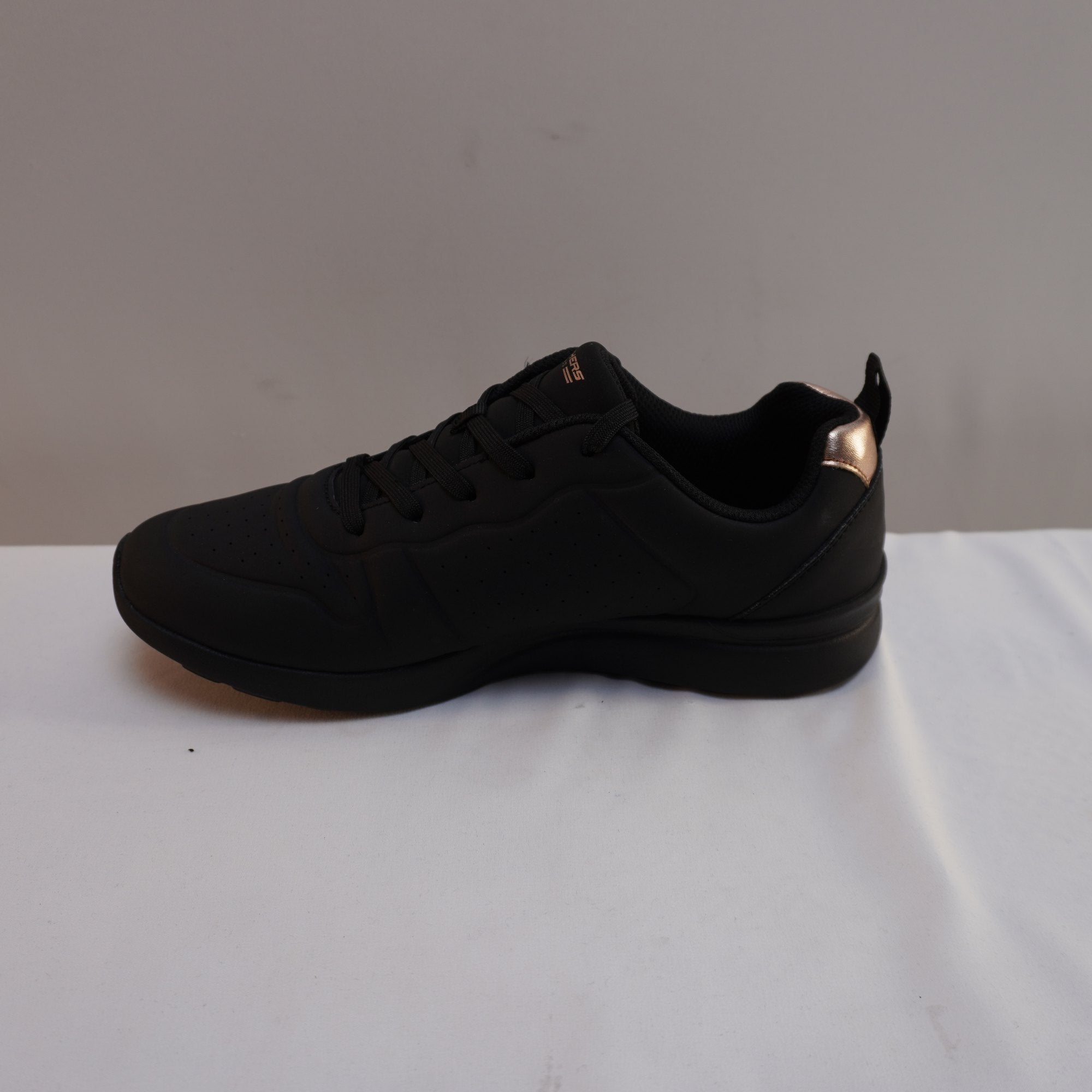 Zapatillas Skechers para Mujer Usadas - Negro, 38