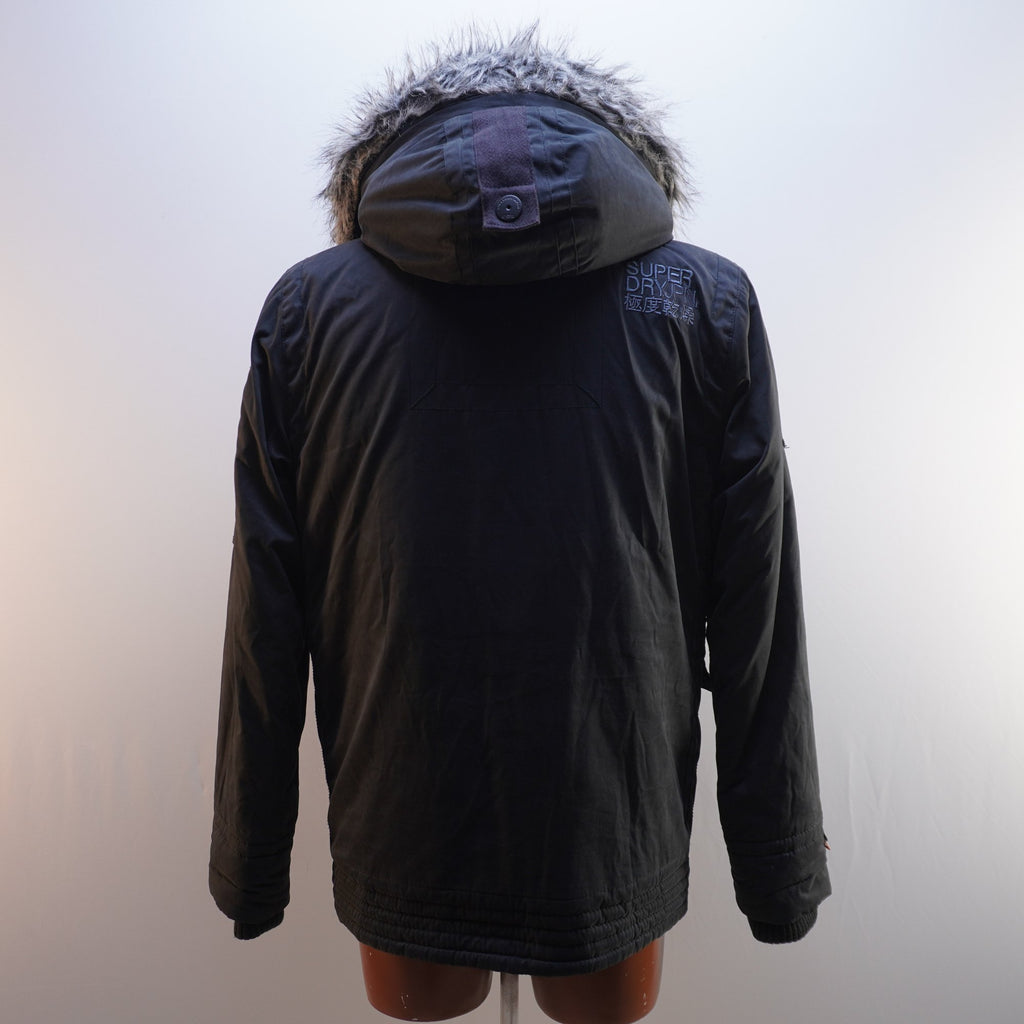Parka Superdry para Hombre Usada - Grande (L), Muy Buen Estado
