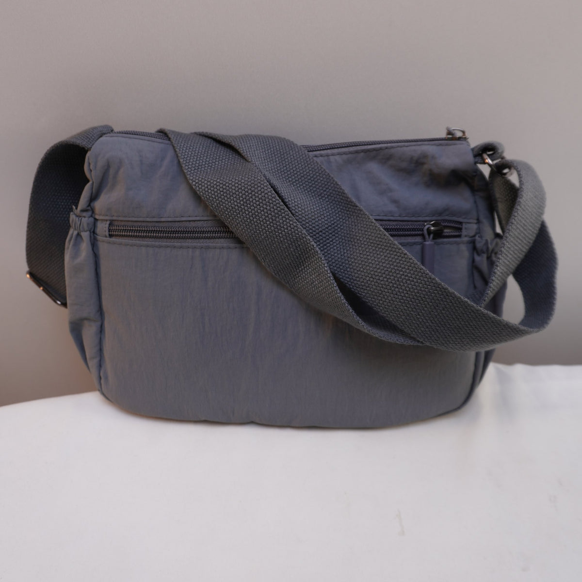 Bolso Baguette Italian Style para Mujer Usado - Gris