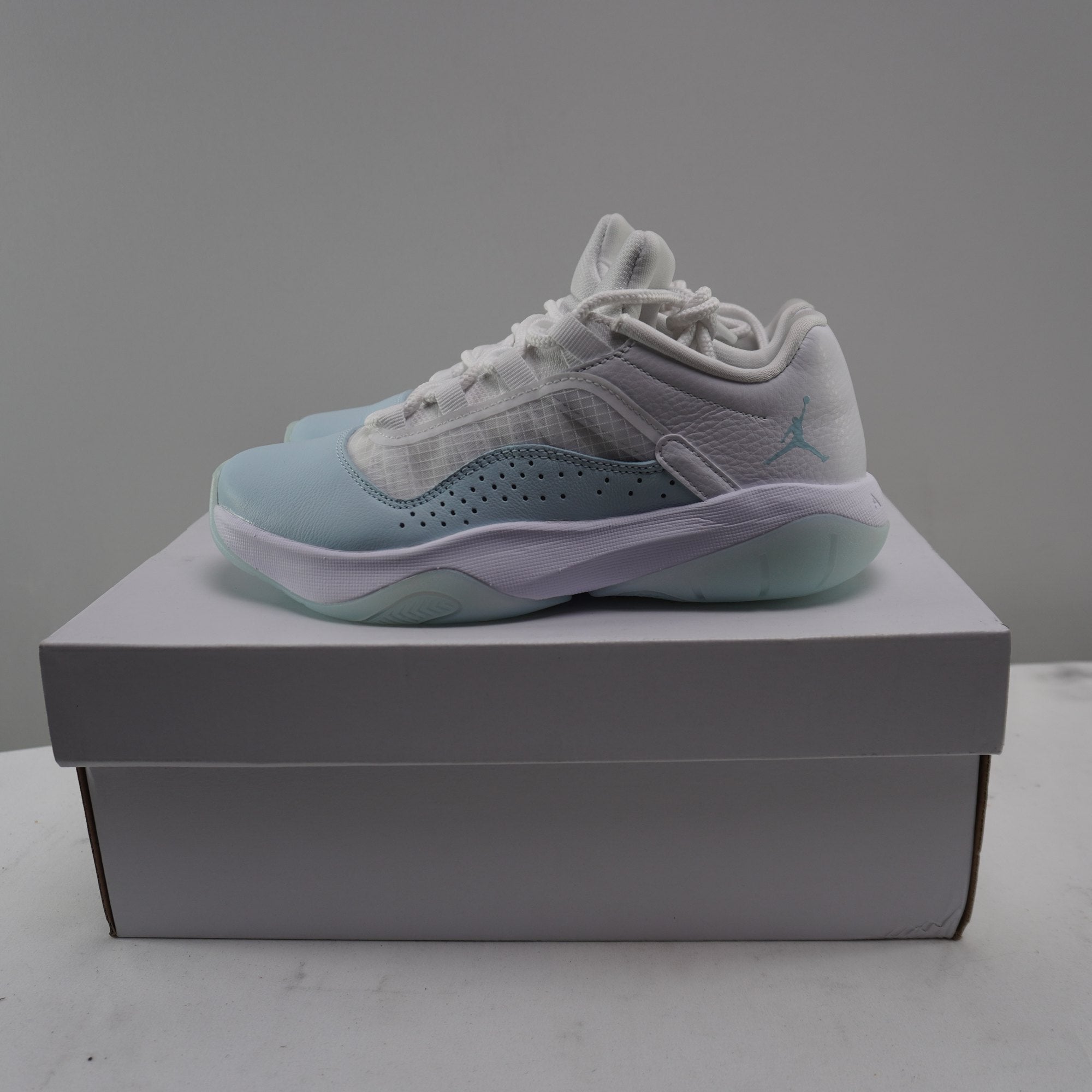 Zapatillas Jordan para Mujer Usadas - Blanco, Talla 36