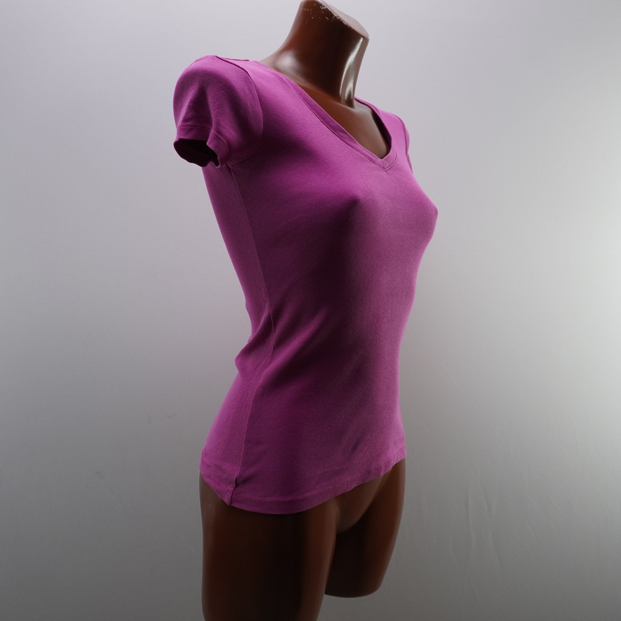 Camiseta de Manga Corta Tommy Hilfiger para Mujer - Rosa, M, Usada en Muy Buen Estado
